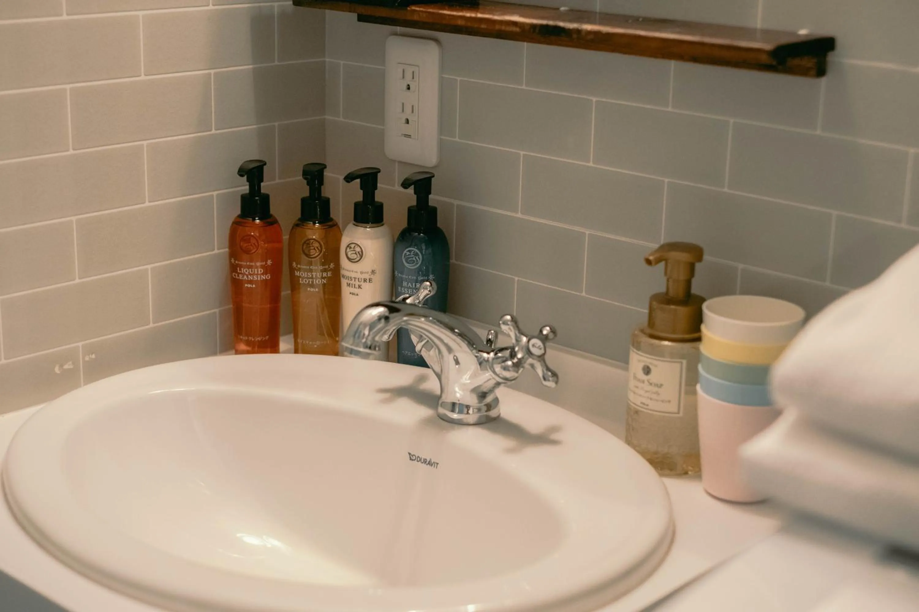 Bathroom in 7 Rooms Hotel & Cafe - 30mins from Disneyland