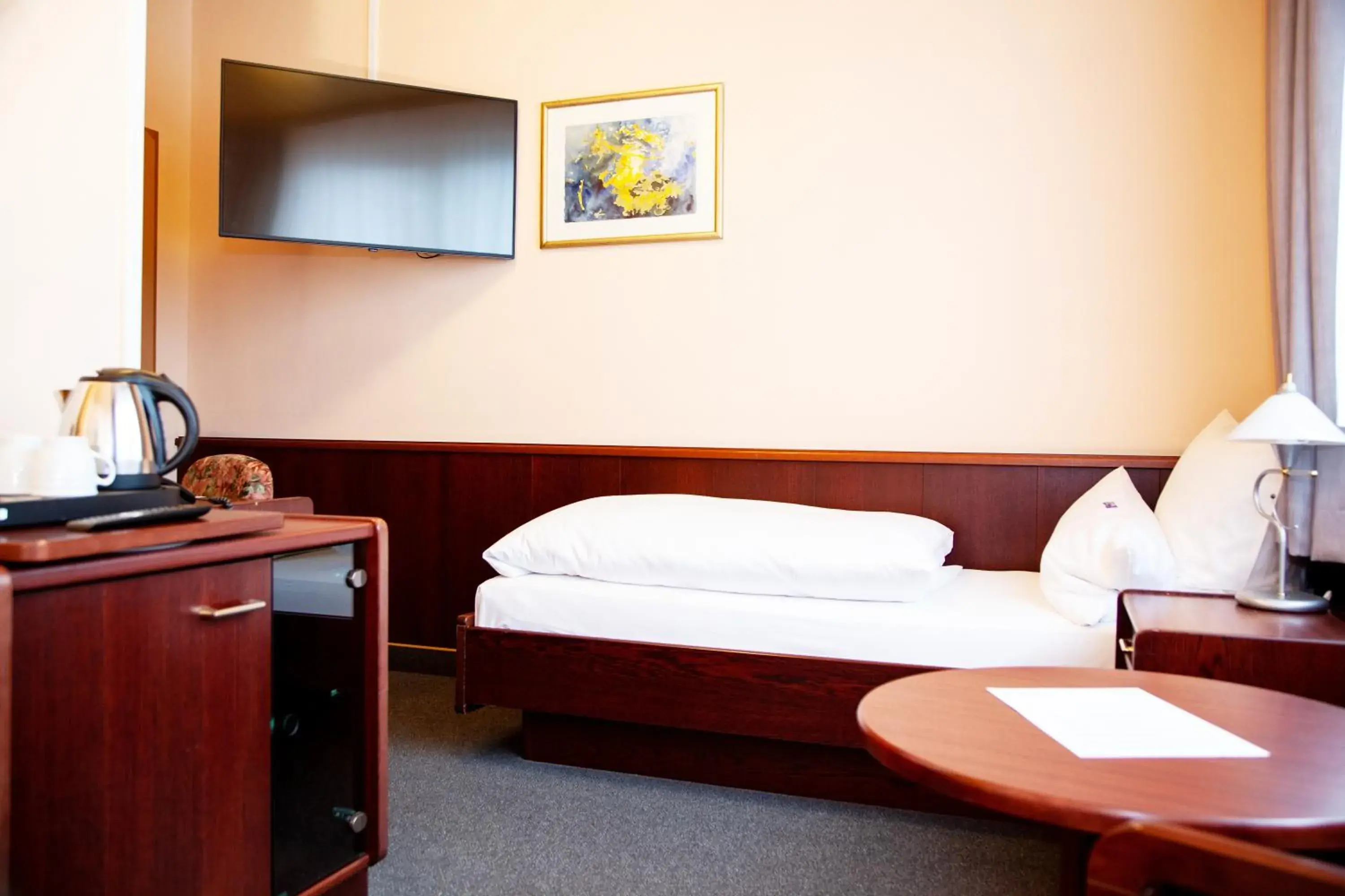 Twin Room - single occupancy in Hotel Lonac Twin Room - single occupancy in Hotel Lonac