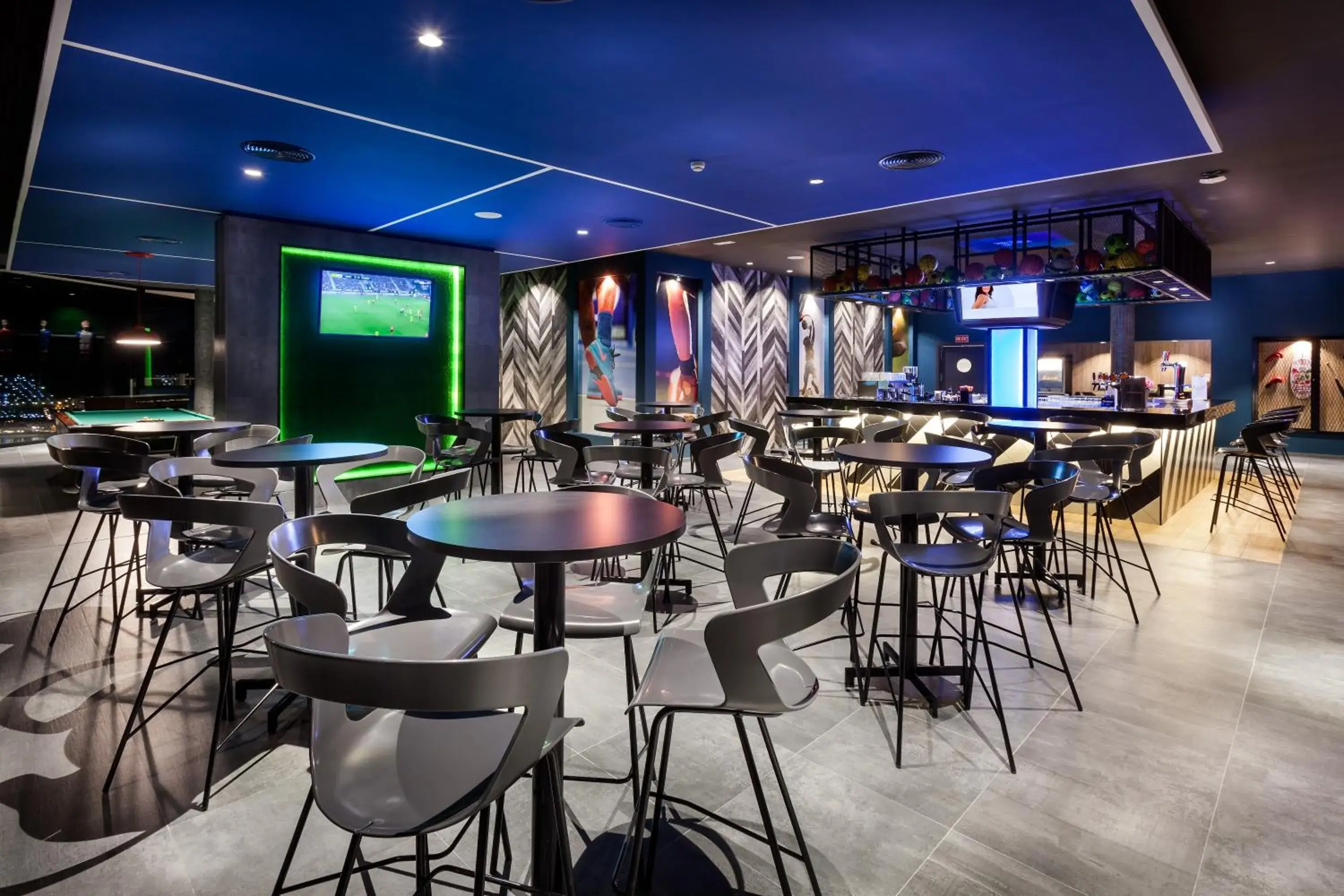 Lounge or bar in Hotel Riu Vistamar Gran Canaria - All Inclusive Lounge or bar in Hotel Riu Vistamar Gran Canaria - All Inclusive