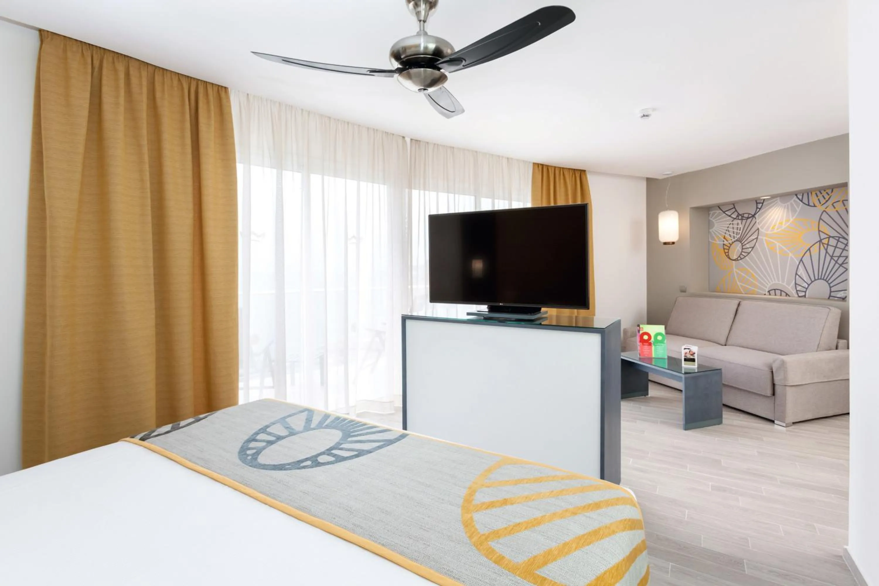 Bed in Hotel Riu Vistamar Gran Canaria - All Inclusive