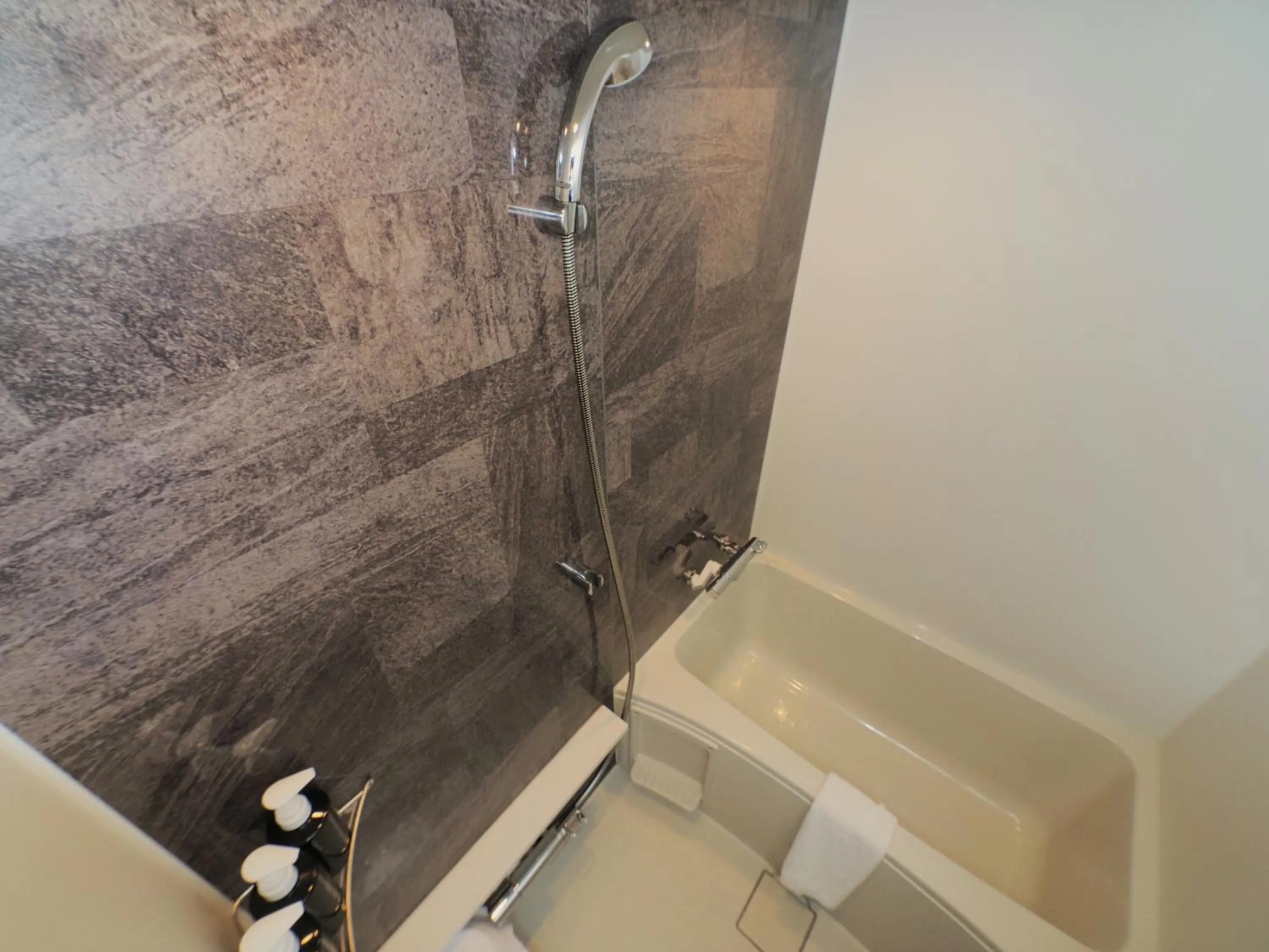 Shower in Henn na Hotel Premier Kyoto Gojo Karasuma -Formerly Watermark Hotel Kyoto-