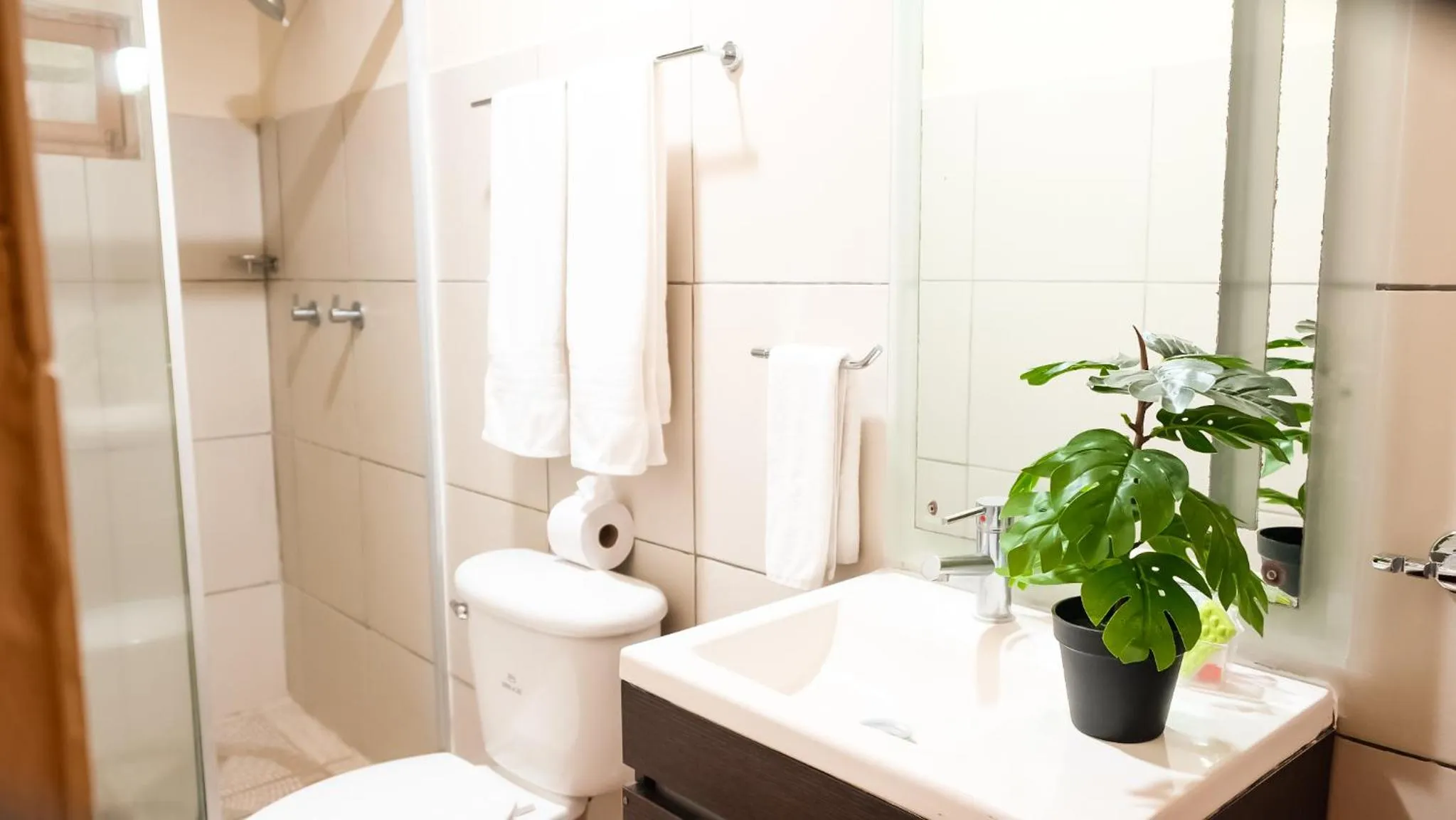 Shower in Hotel Sol y Mar