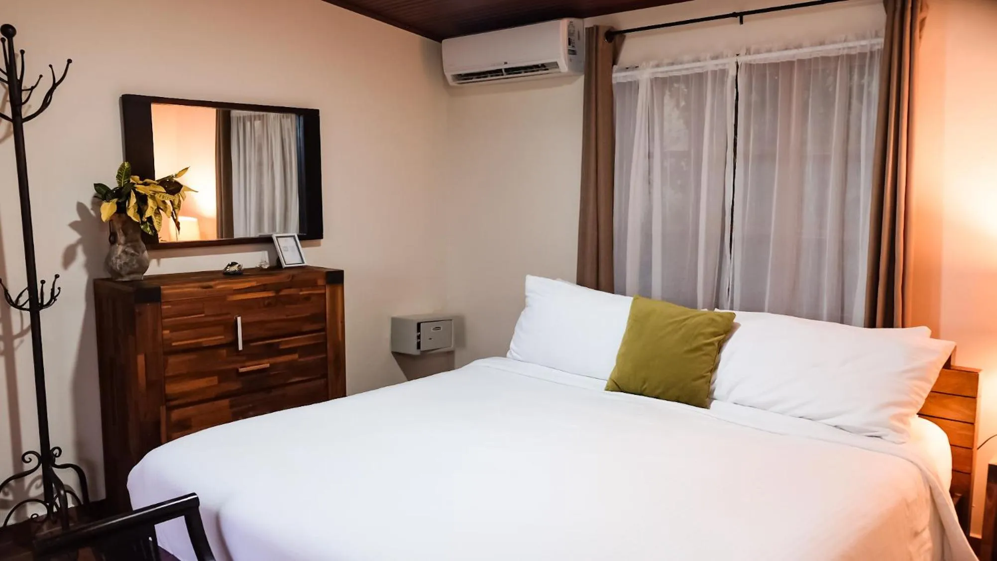 Bed in Hotel Sol y Mar