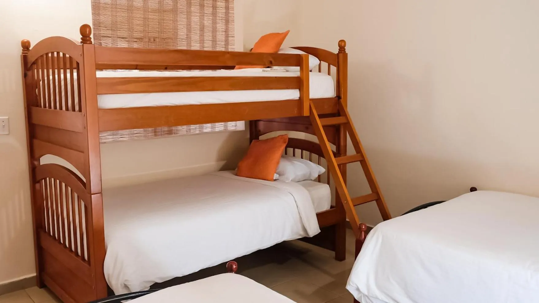 bunk bed, Bed in Hotel Sol y Mar