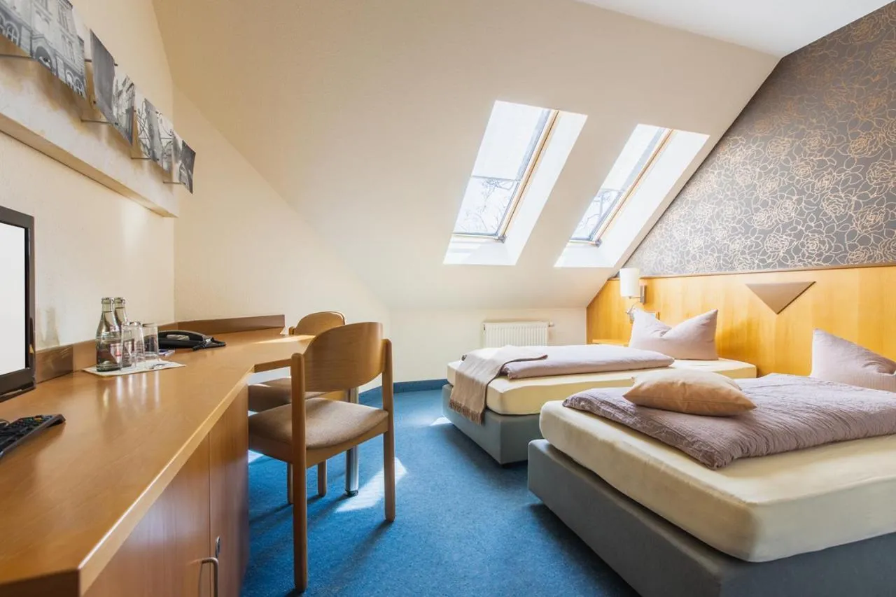 TV and multimedia in WAGNERS Seehotel Schleusingen