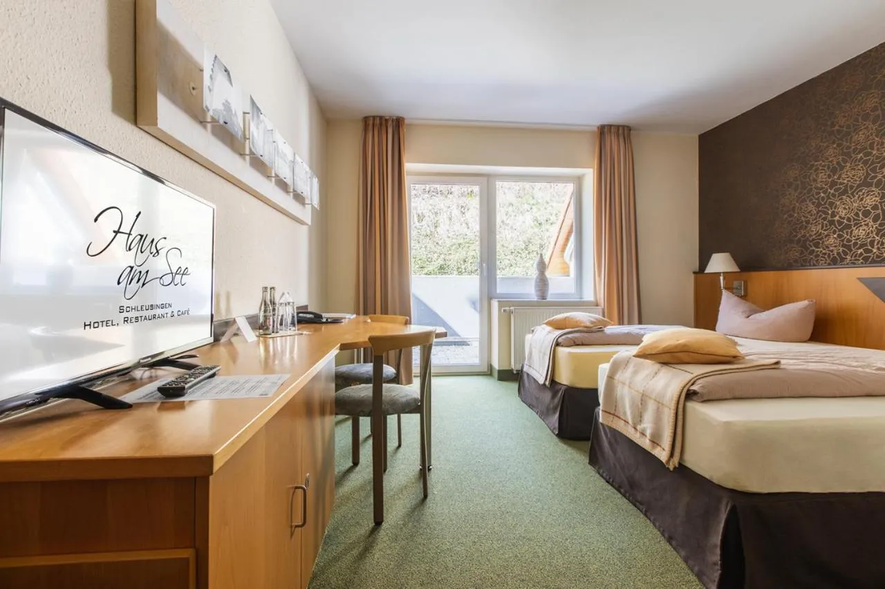 Balcony/Terrace, Bed in WAGNERS Seehotel Schleusingen