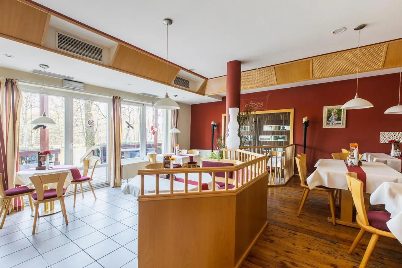 Restaurant/places to eat in WAGNERS Seehotel Schleusingen