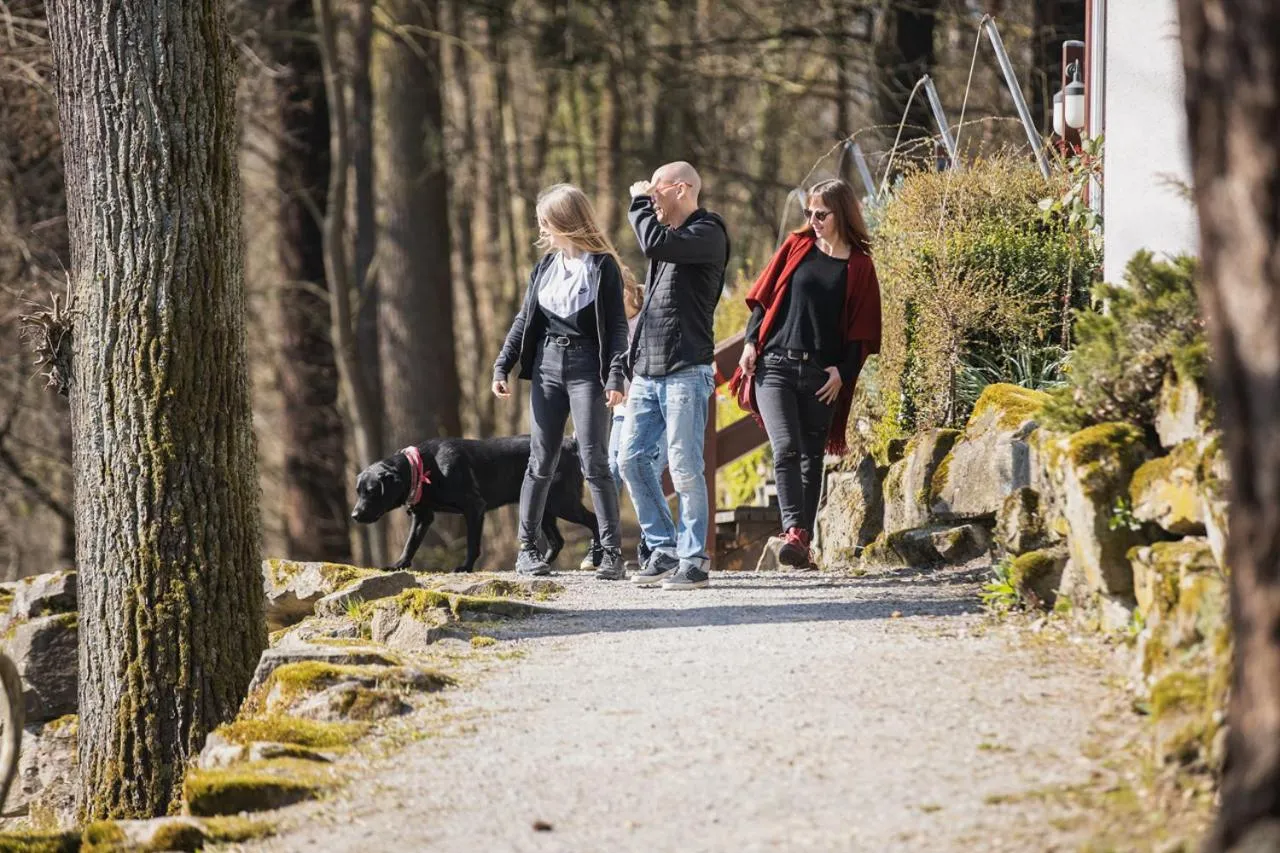 Hiking in WAGNERS Seehotel Schleusingen