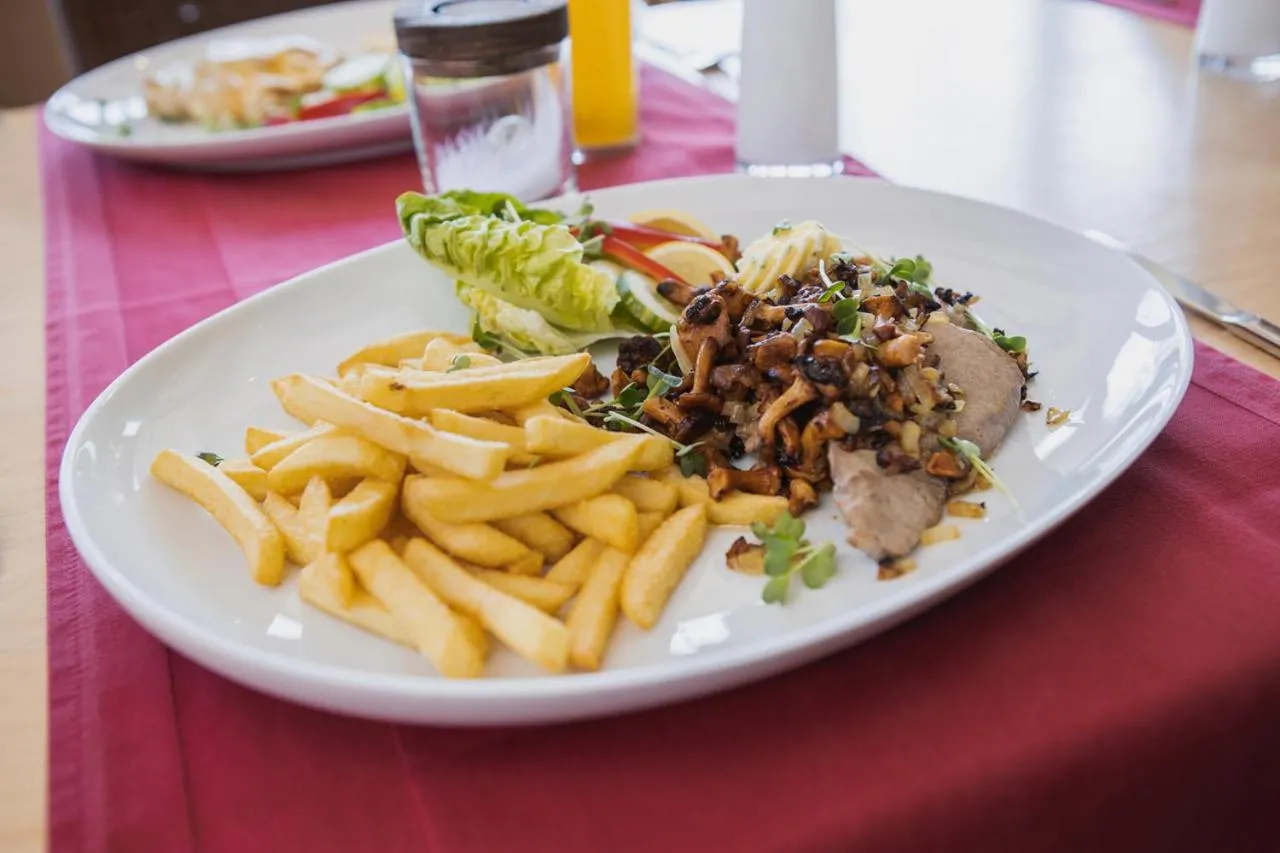 Food and drinks in WAGNERS Seehotel Schleusingen