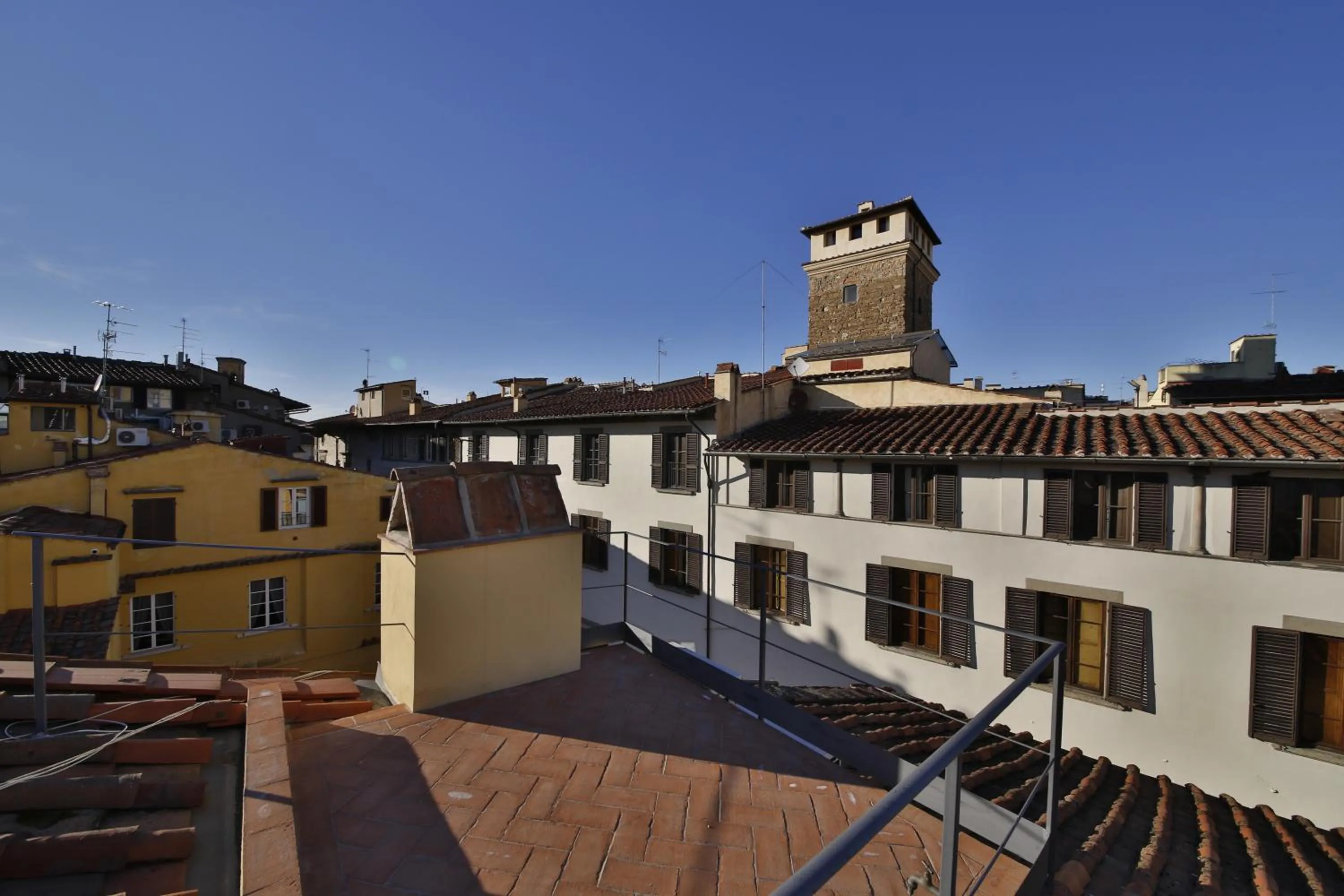 Nearby landmark in White Home by Mmega