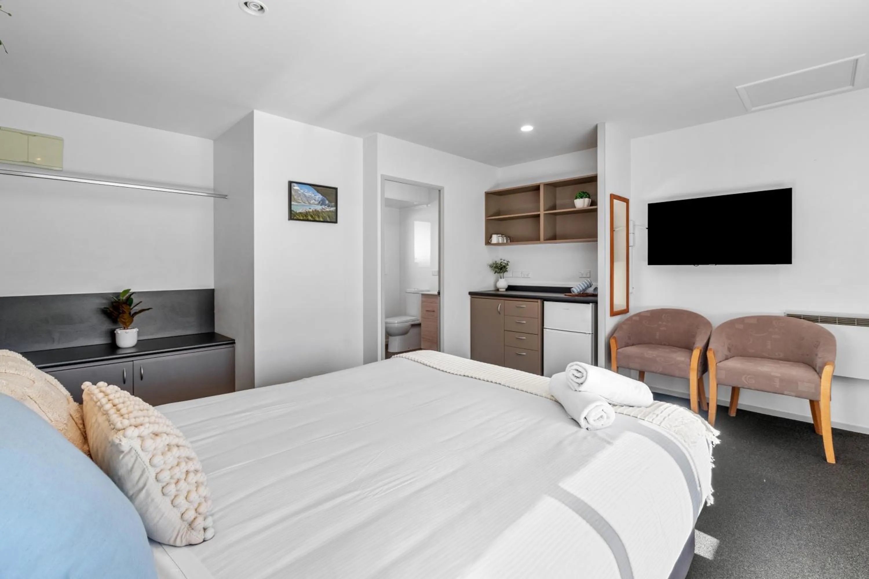 Bed in Tasman Holiday Parks - Te Anau