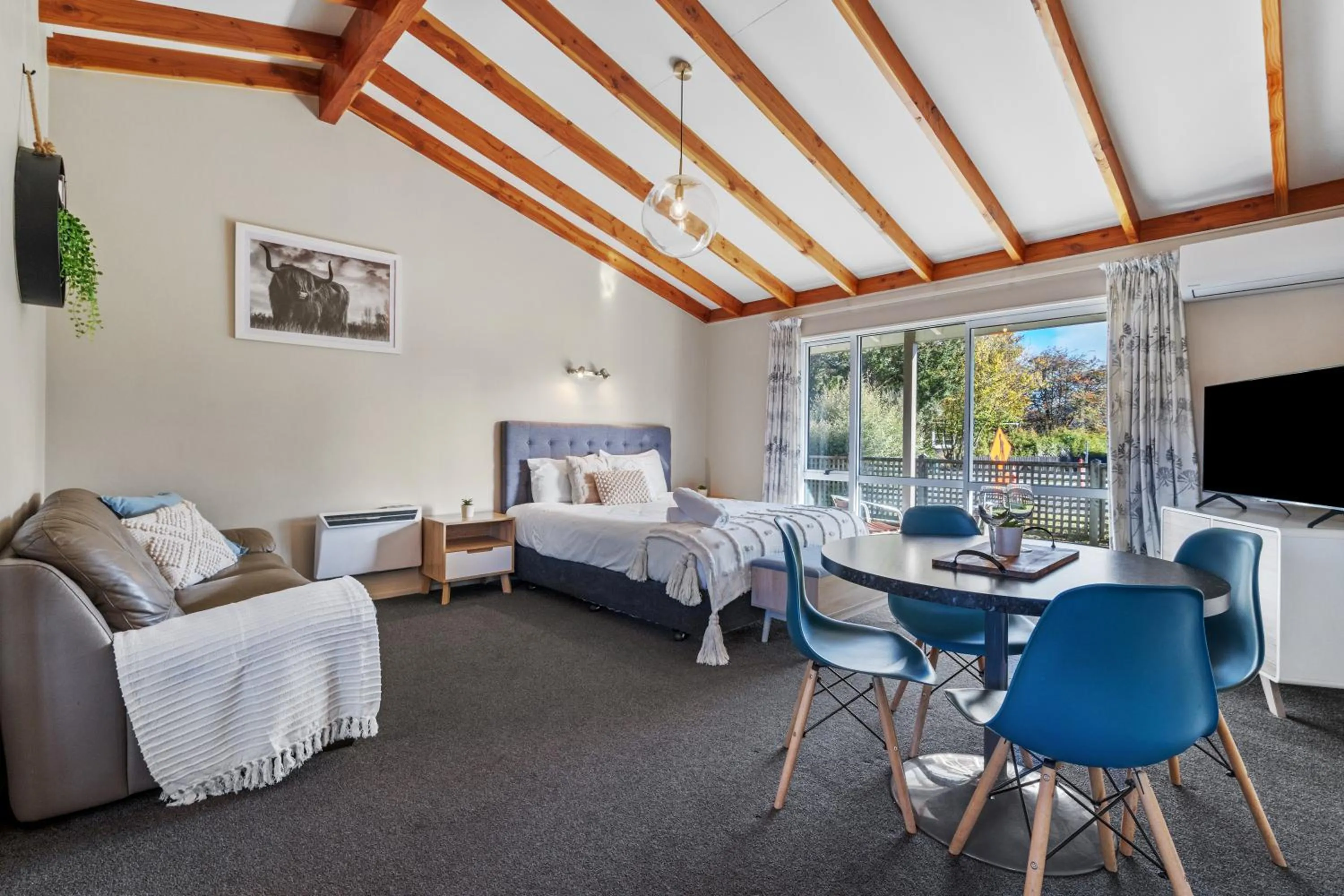 Bed in Tasman Holiday Parks - Te Anau