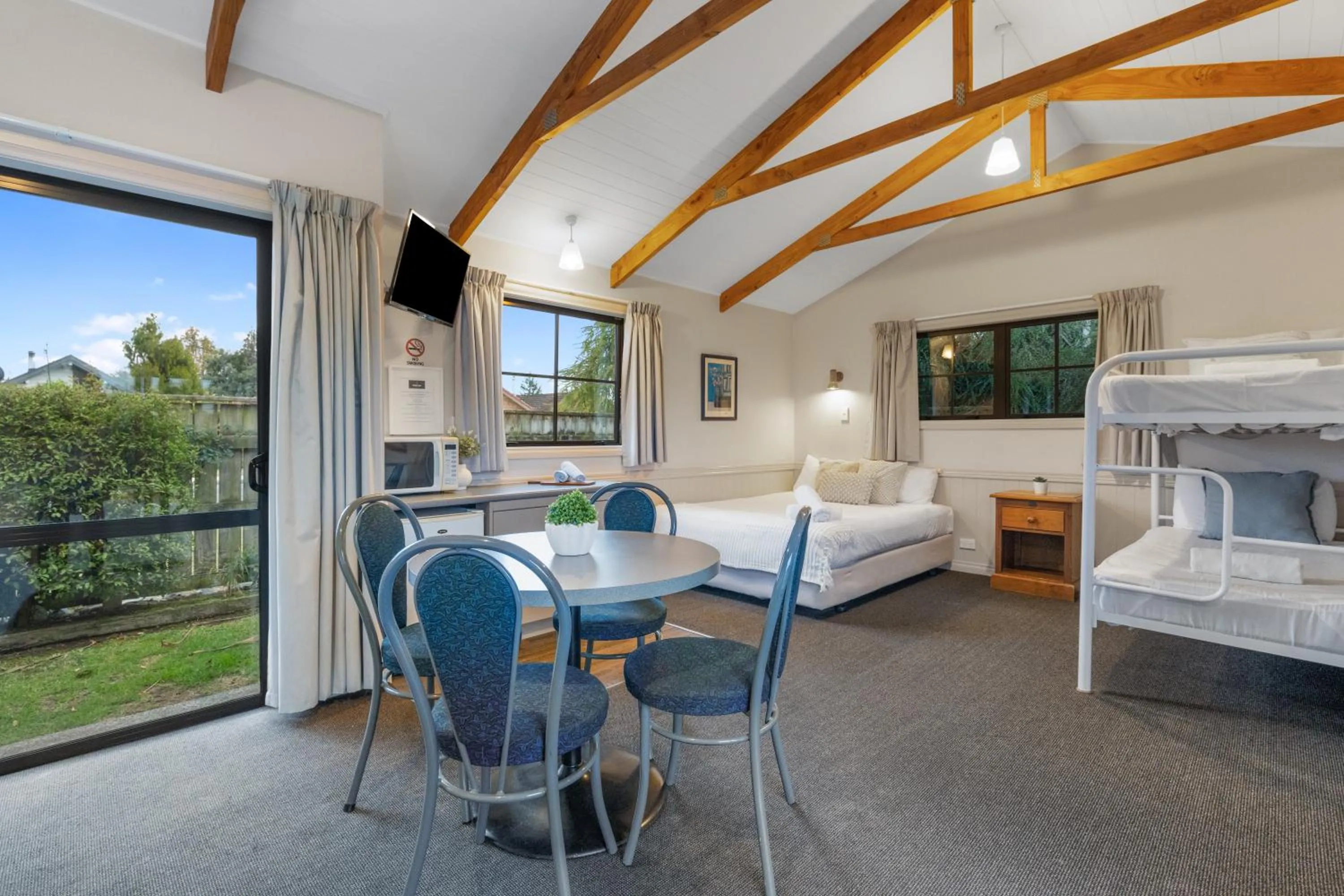 Bed in Tasman Holiday Parks - Te Anau