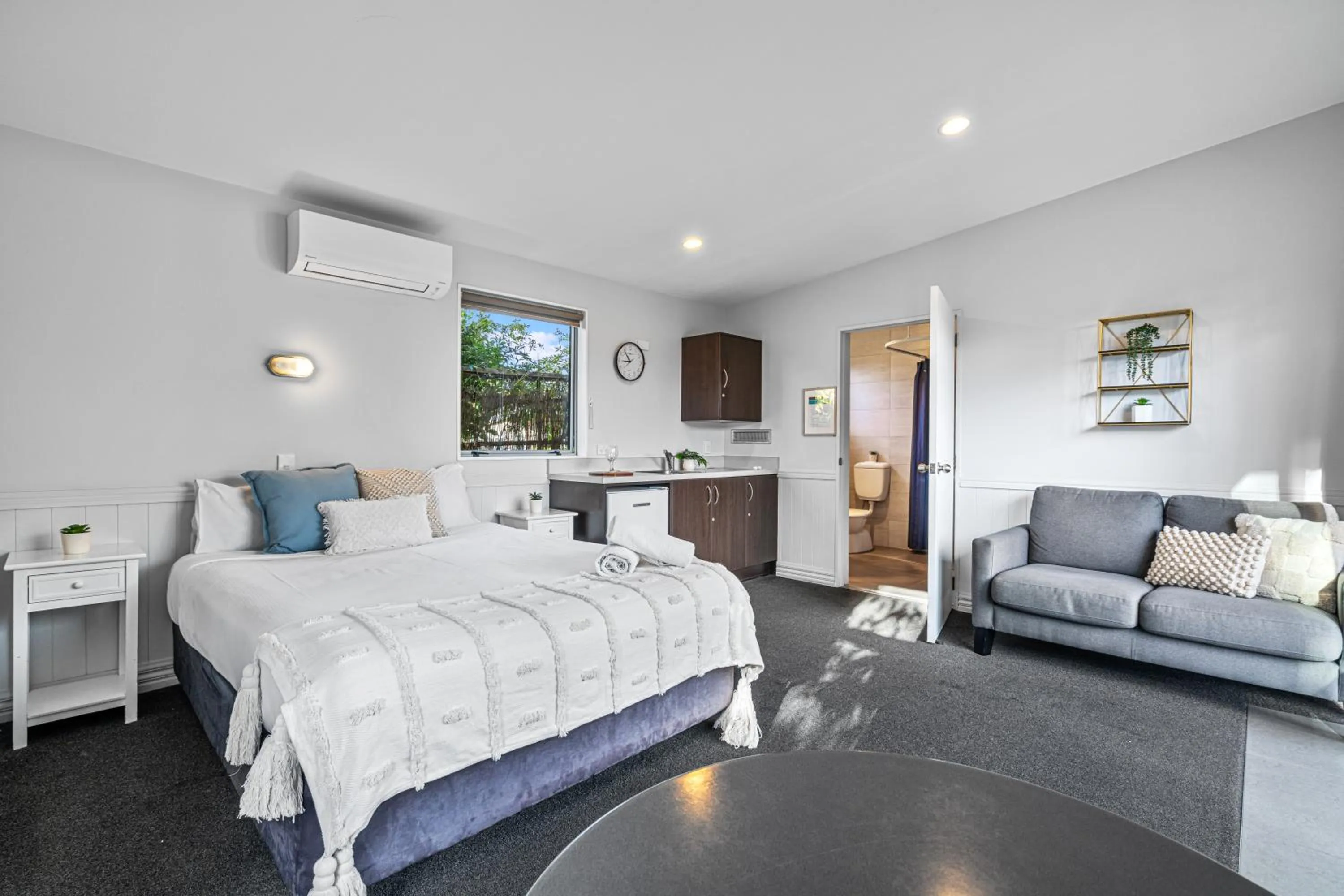 Bed in Tasman Holiday Parks - Te Anau