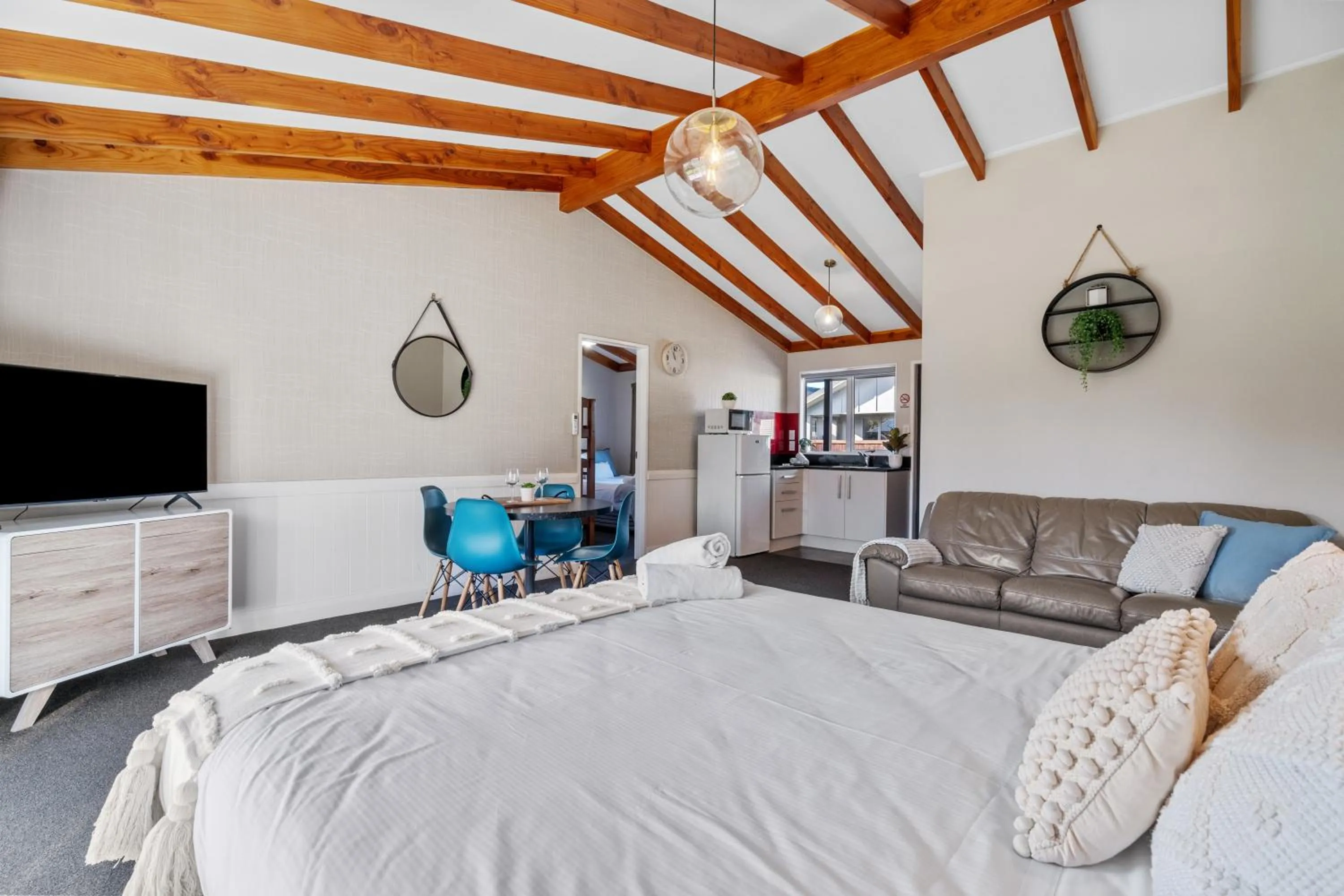 Bed in Tasman Holiday Parks - Te Anau