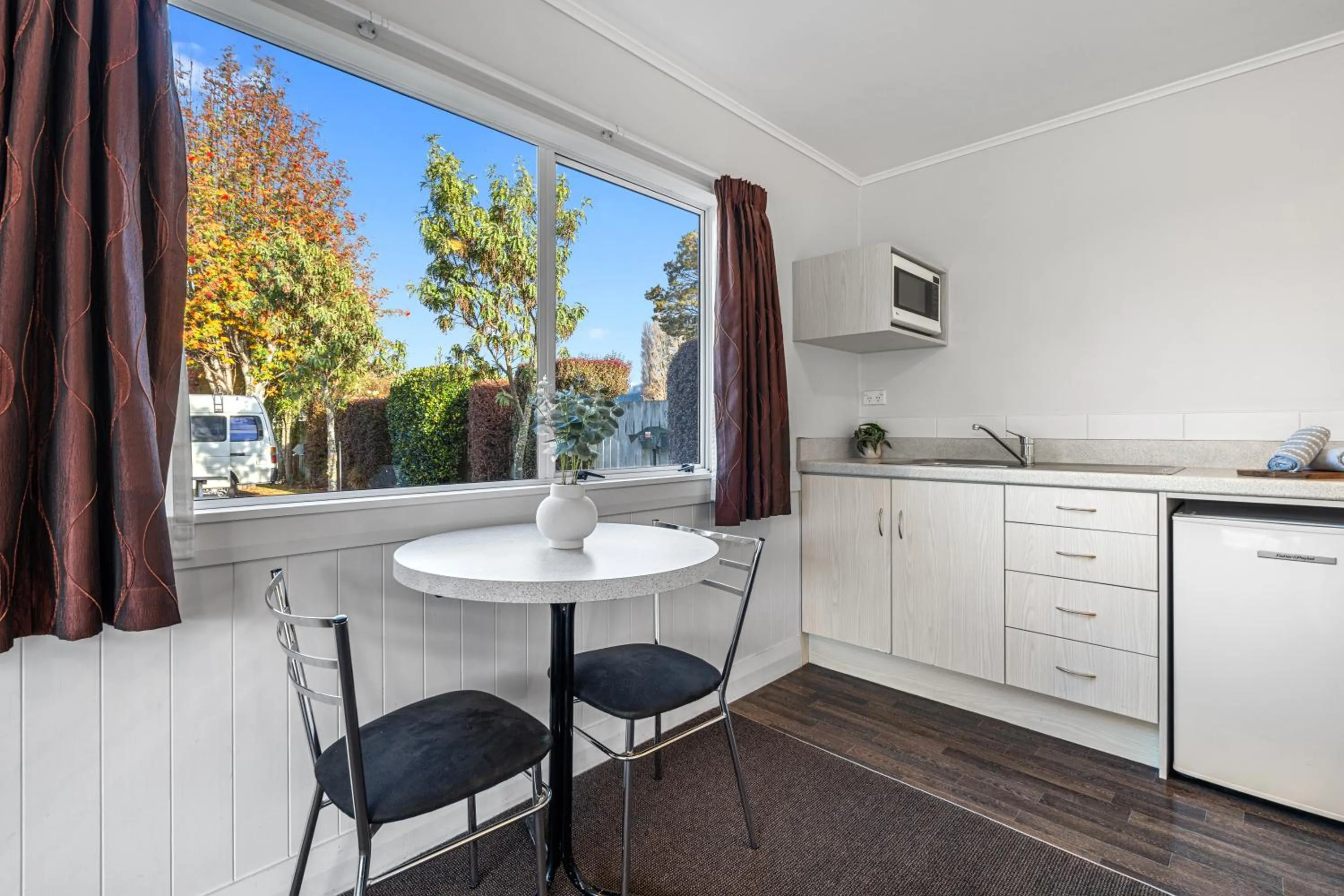 Kitchen or kitchenette in Tasman Holiday Parks - Te Anau