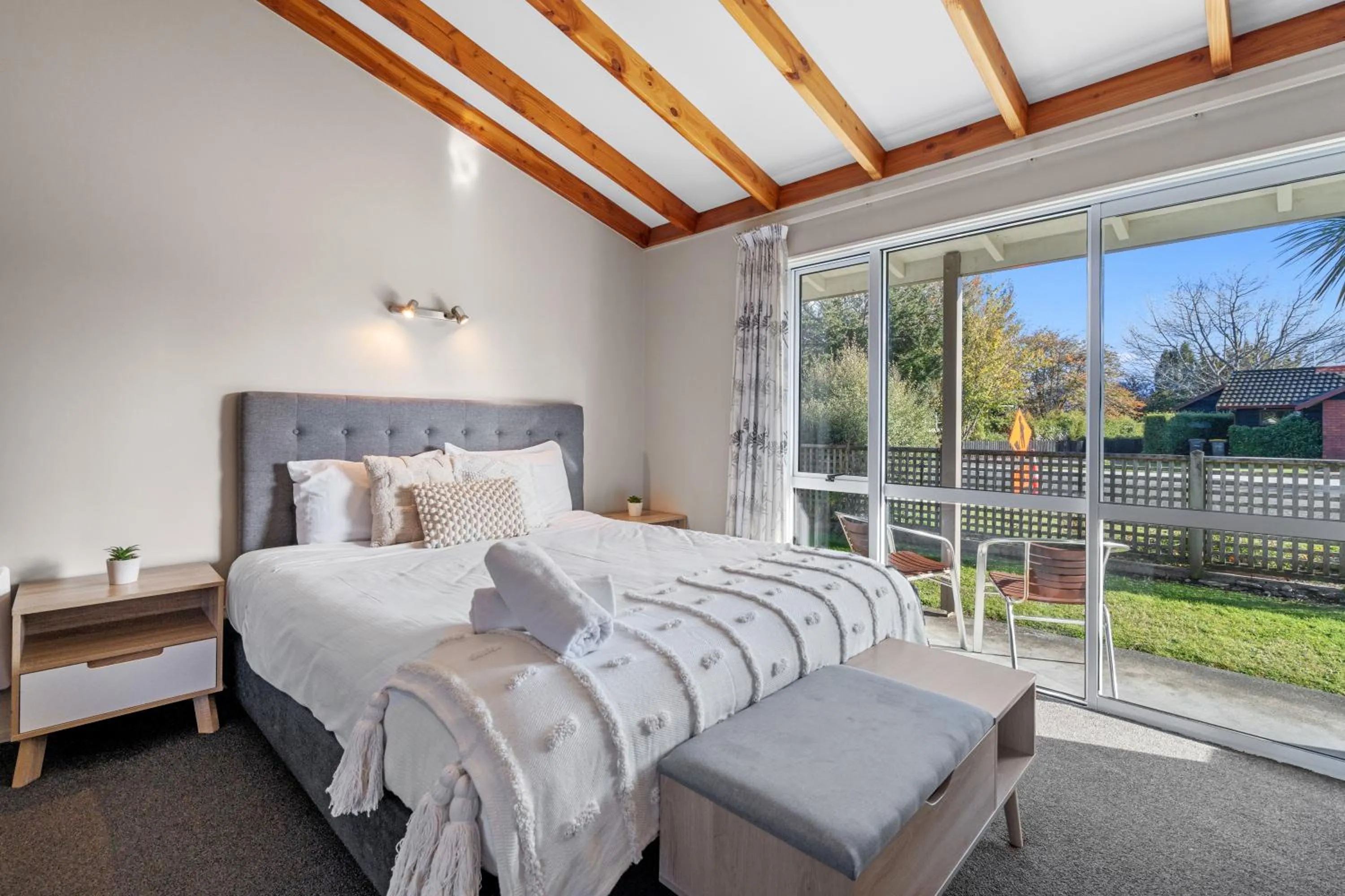 Bed in Tasman Holiday Parks - Te Anau