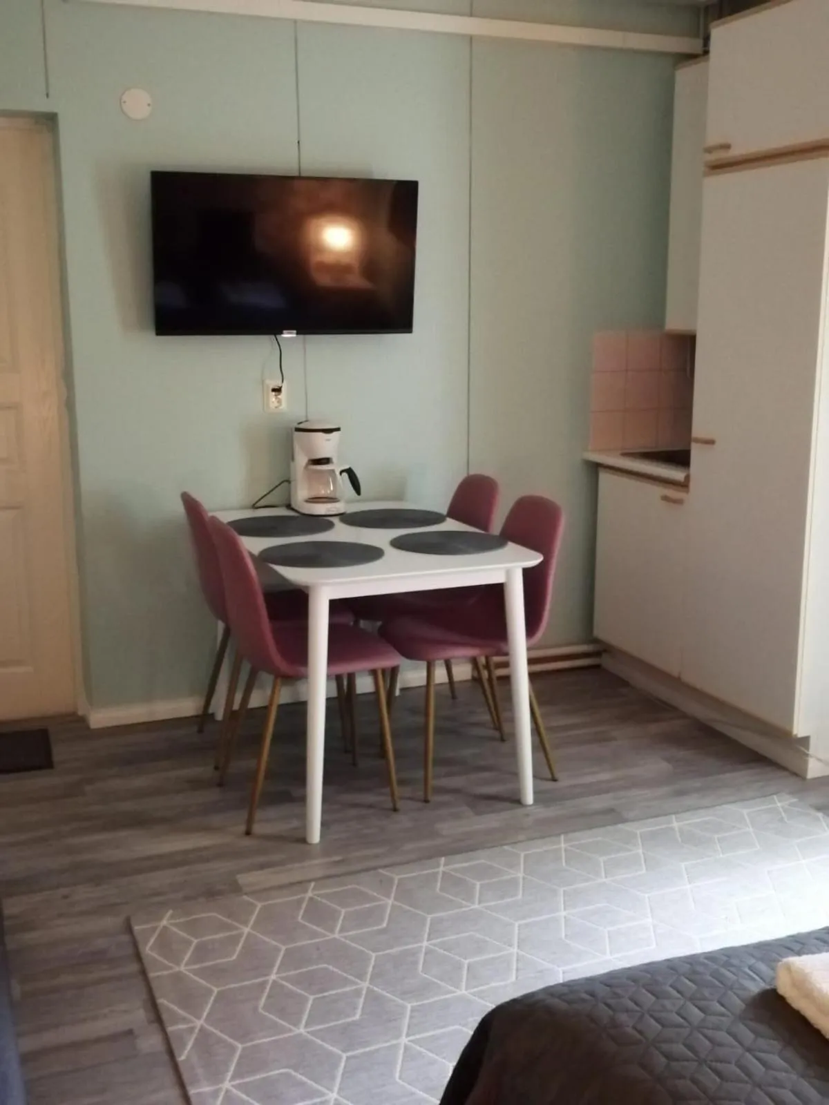 Photo of the whole room in Kartanomajoitus Sofia & Angelique