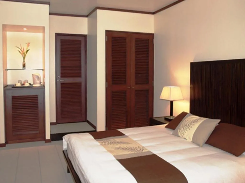 Bed in Solomon Kitano Mendana Hotel