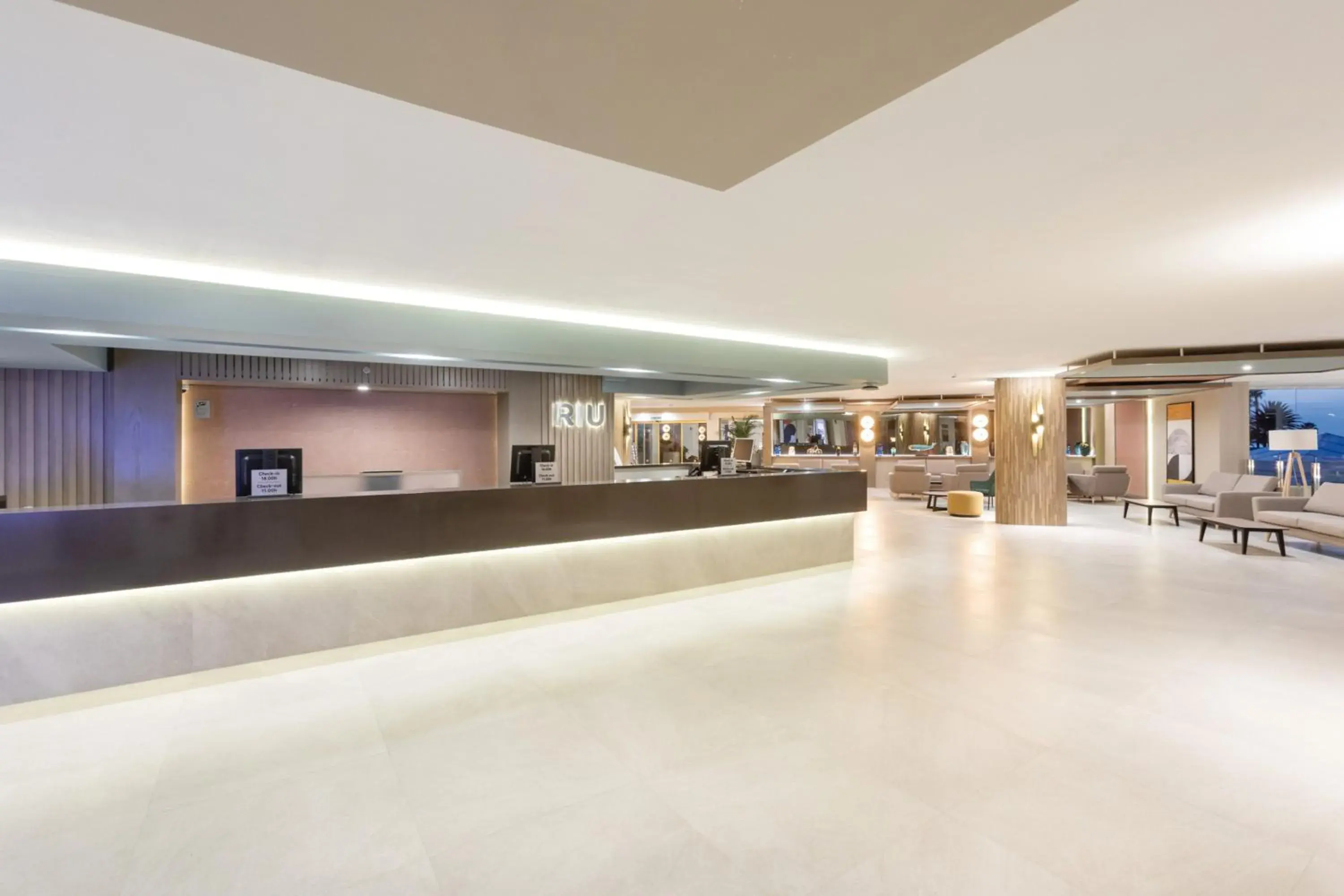 Lobby or reception in Hotel Riu Paraiso Lanzarote - All Inclusive Lobby or reception in Hotel Riu Paraiso Lanzarote - All Inclusive