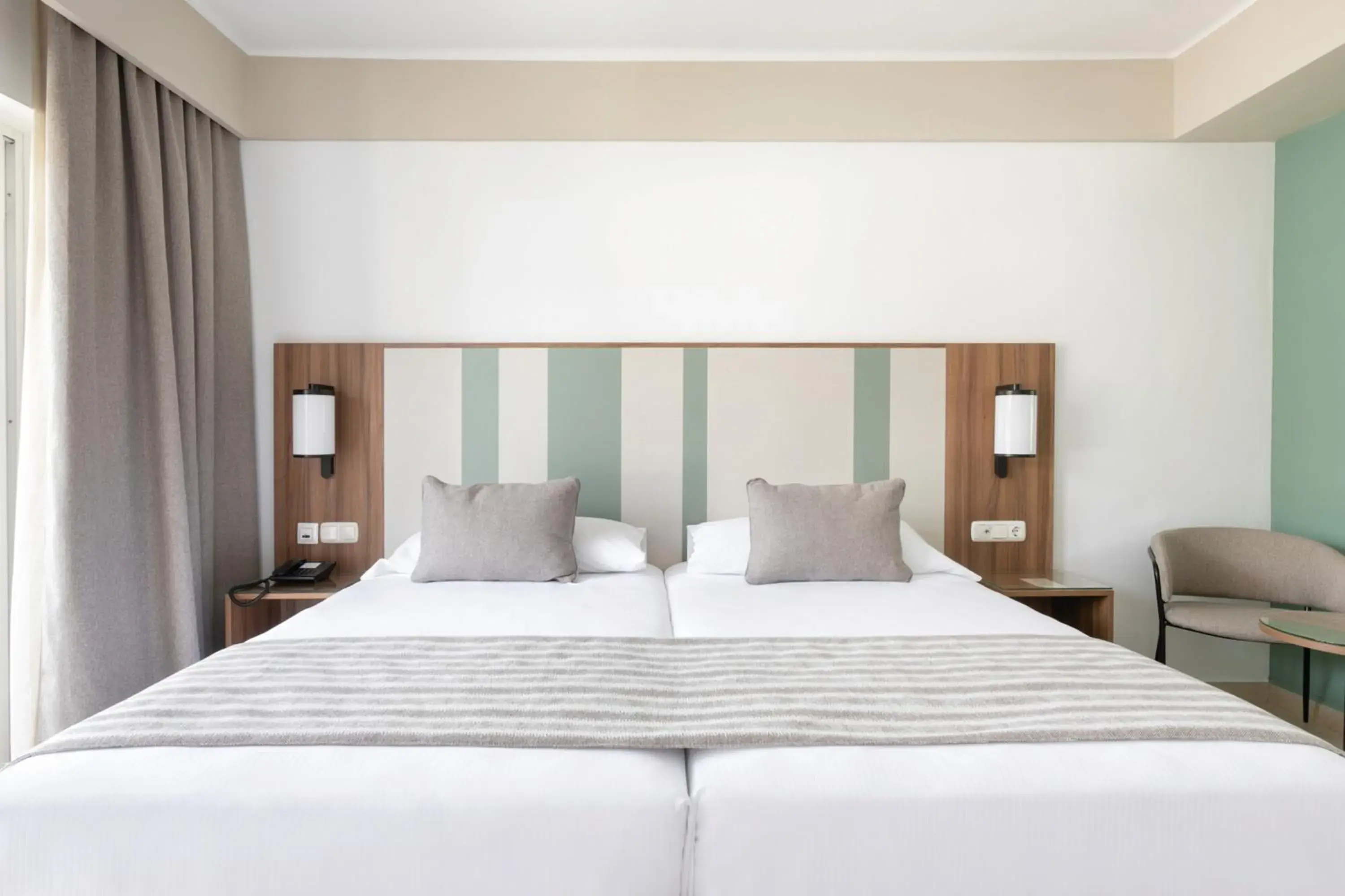 Bed in Hotel Riu Paraiso Lanzarote - All Inclusive Bed in Hotel Riu Paraiso Lanzarote - All Inclusive