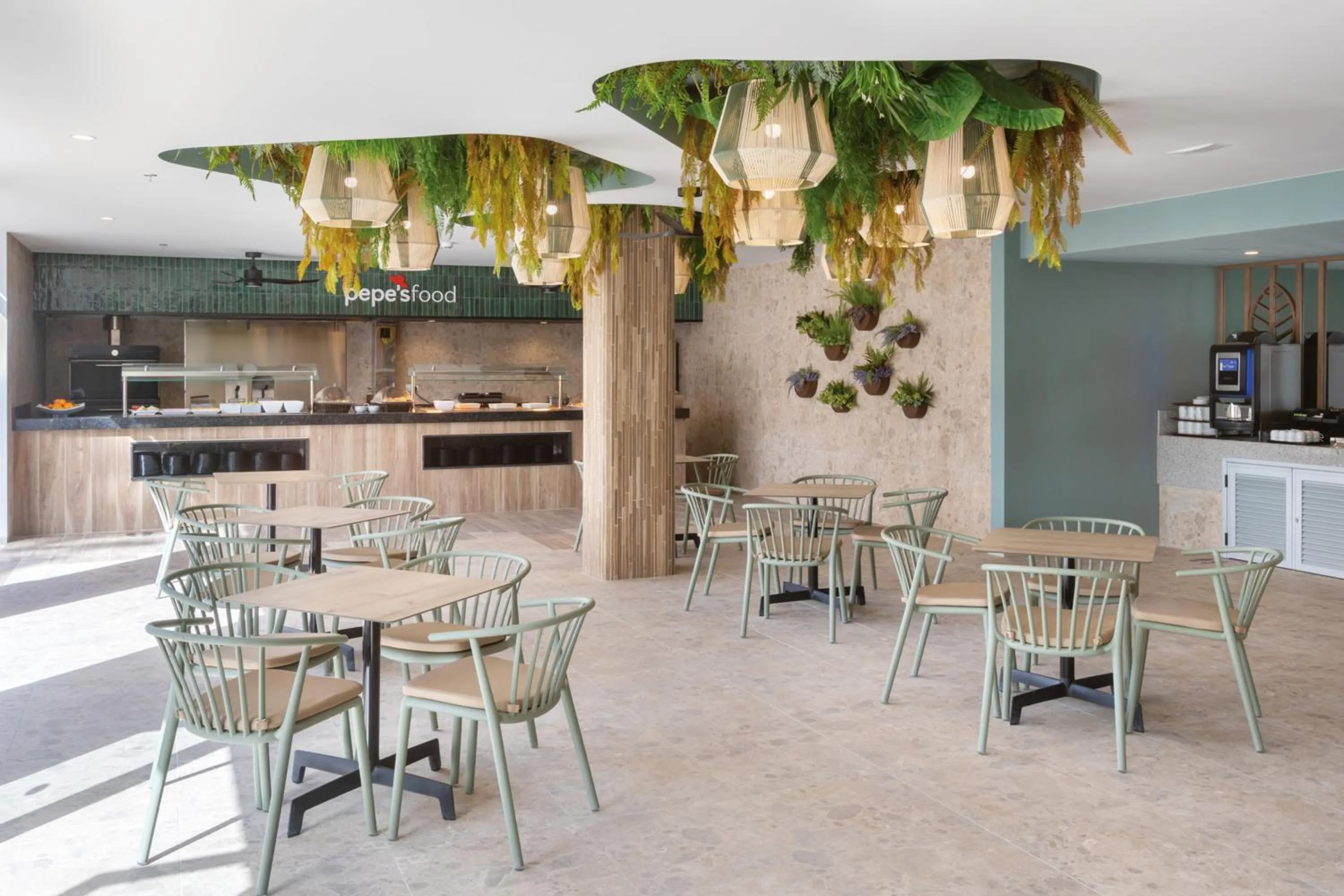 Lounge or bar in Hotel Riu Paraiso Lanzarote - All Inclusive