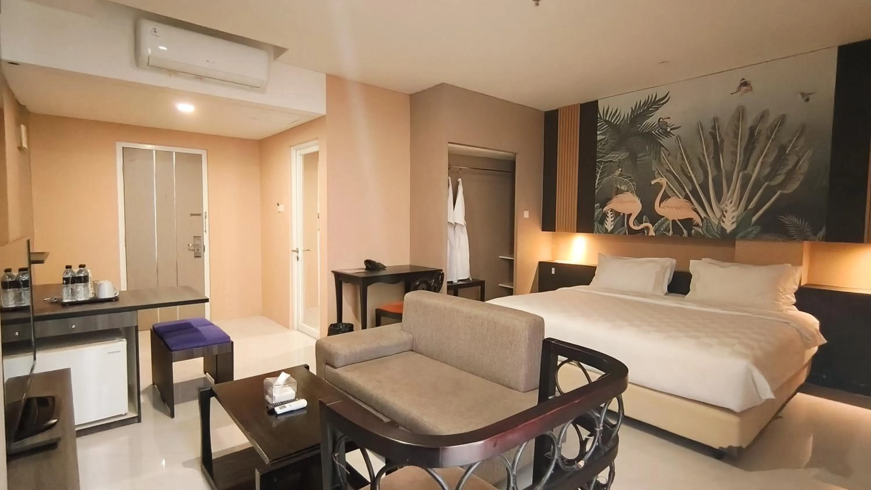 Bedroom, Bed in Yasmin Hotel Karawaci