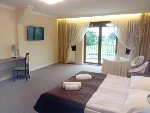 Photo of the whole room, Bed in Hotel Melodia ***