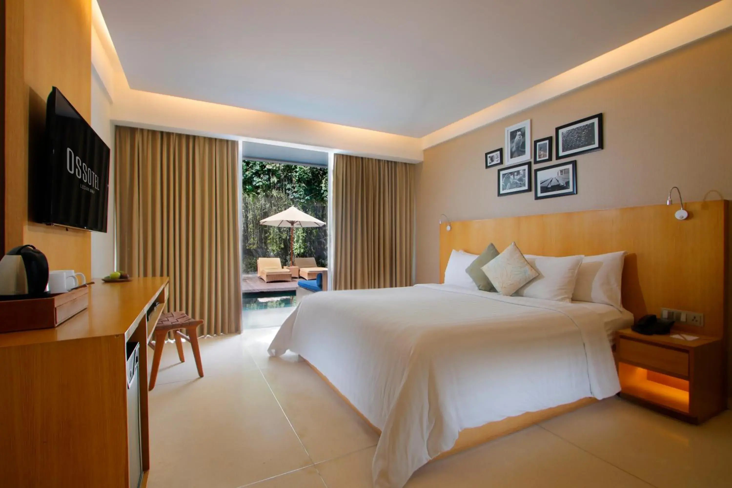 Deluxe Double or Twin Room with Pool Access in Ossotel Legian Deluxe Double or Twin Room with Pool Access in Ossotel Legian