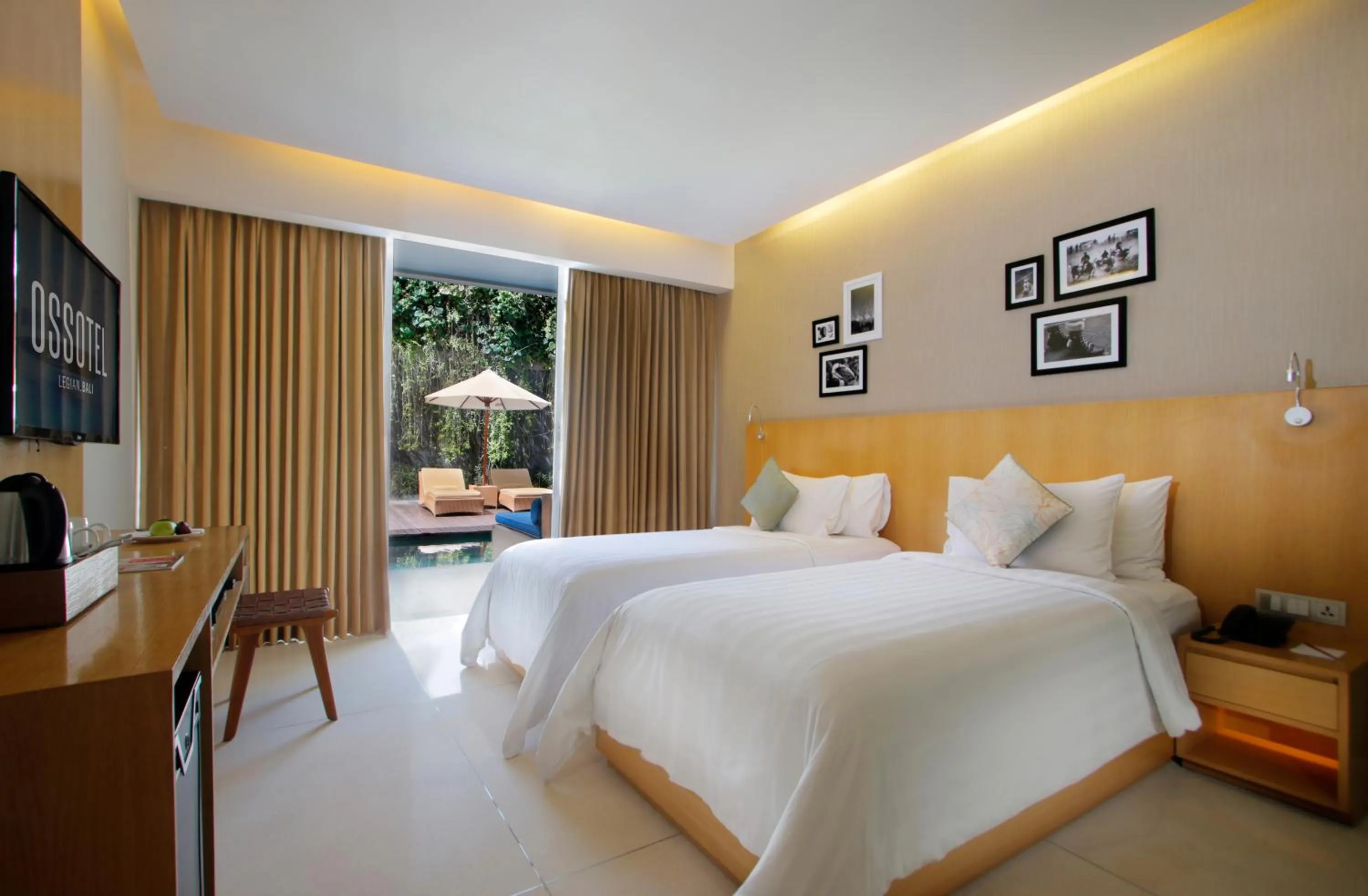Bed in Ossotel Legian