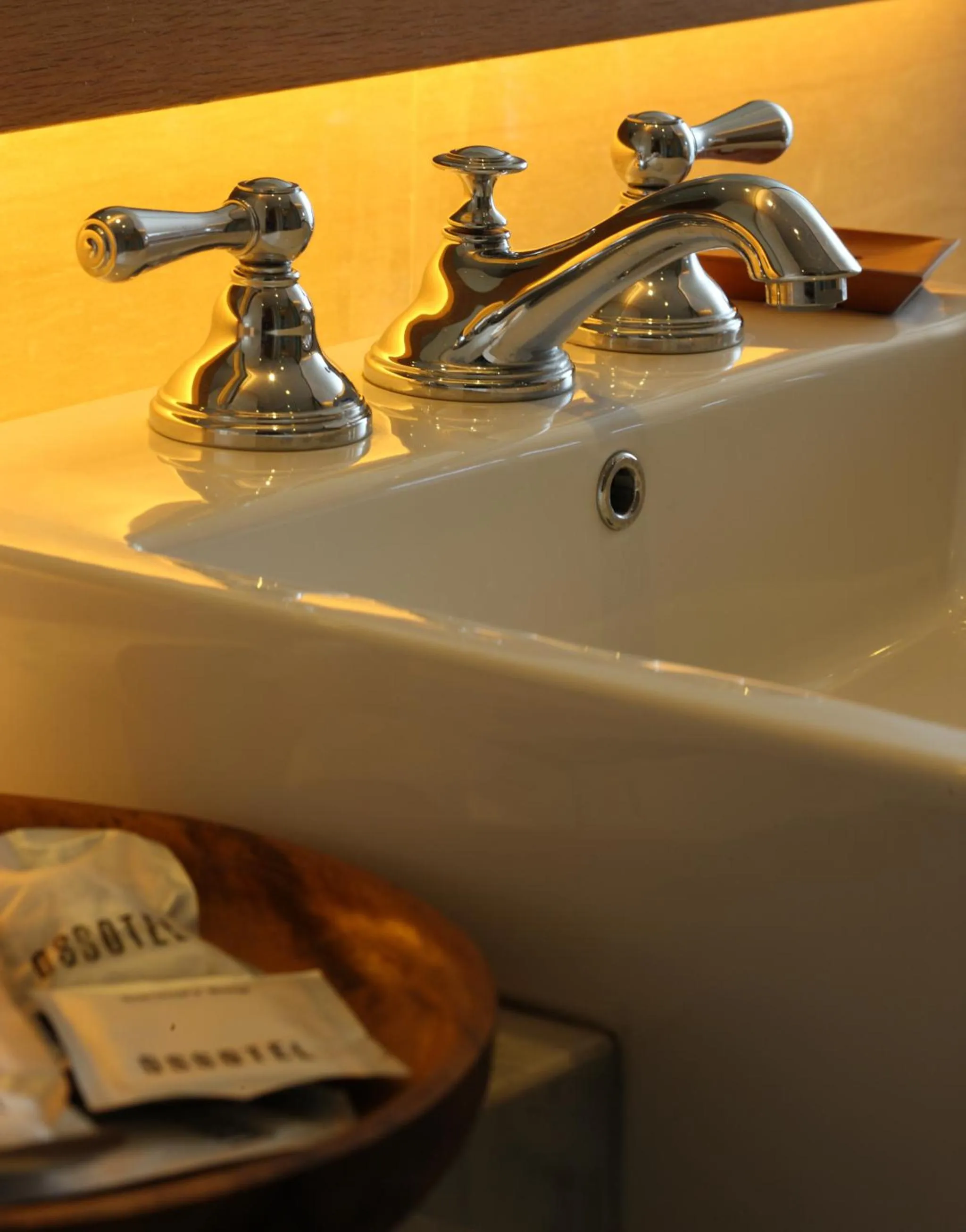 Bathroom in Ossotel Legian