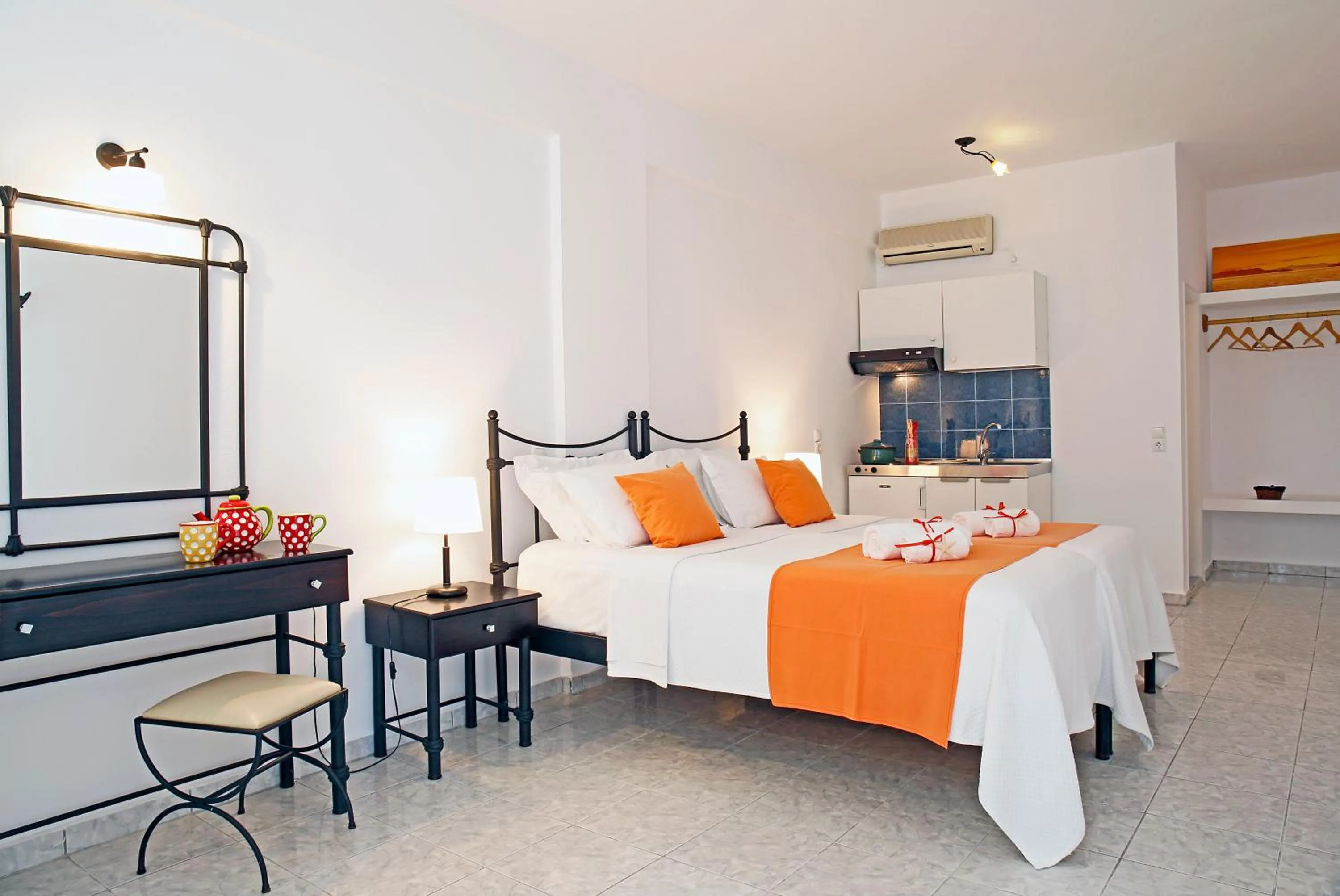 Photo of the whole room in Agistri Apartments