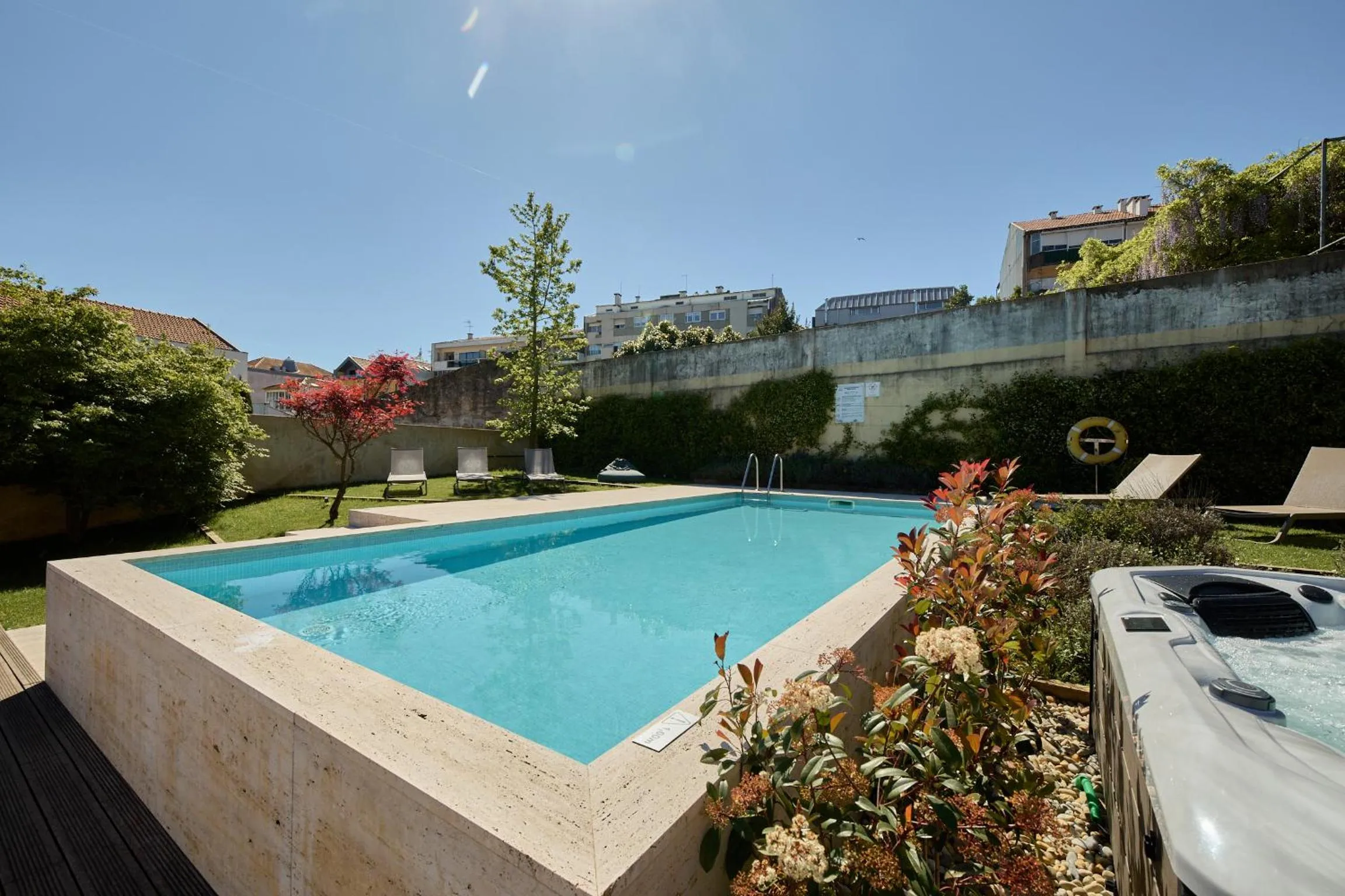 Swimming pool in Oporto Maison Anselmo