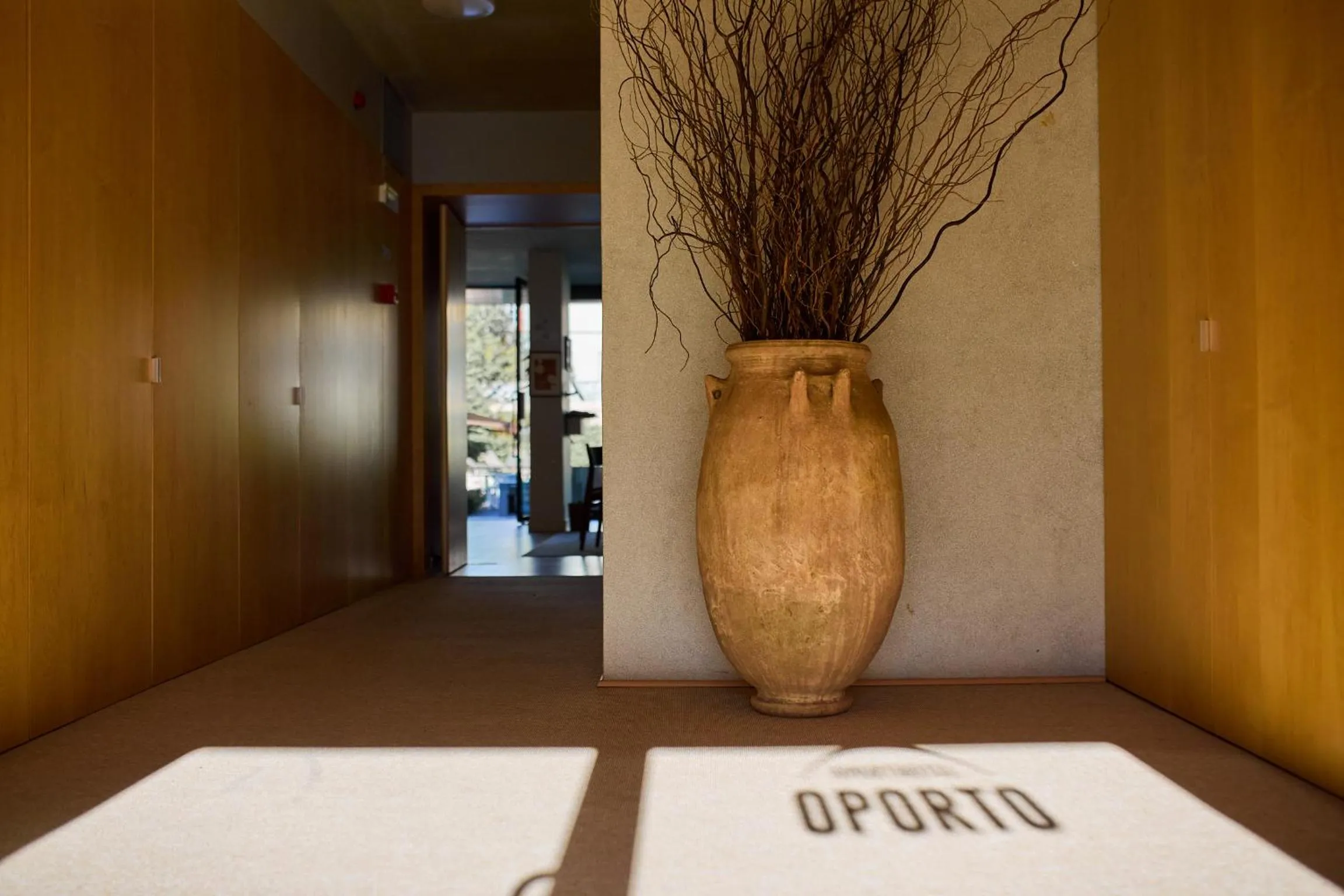 Facade/entrance in Oporto Maison Anselmo
