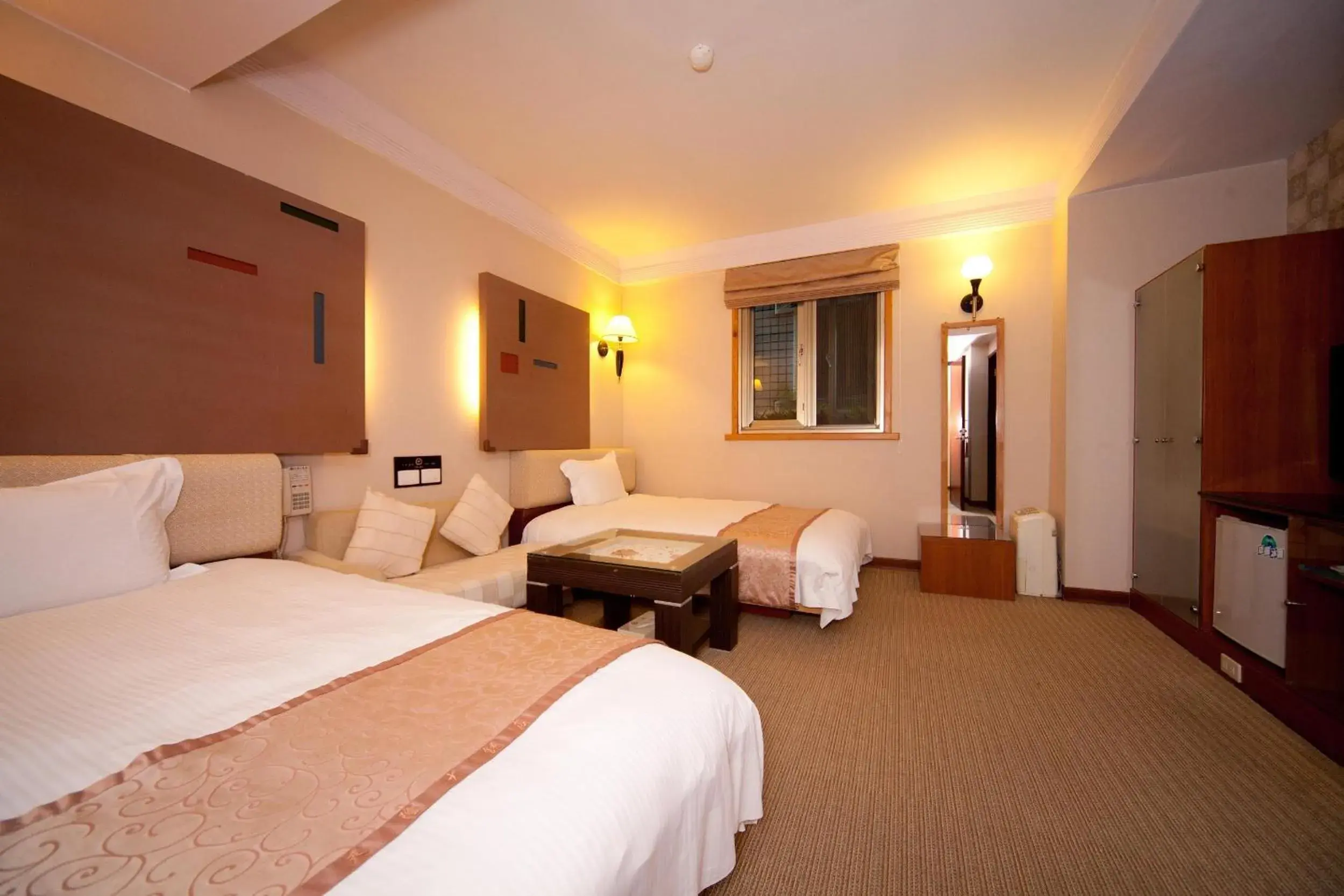 Standard Twin Room in Tian Long Hotel Standard Twin Room in Tian Long Hotel