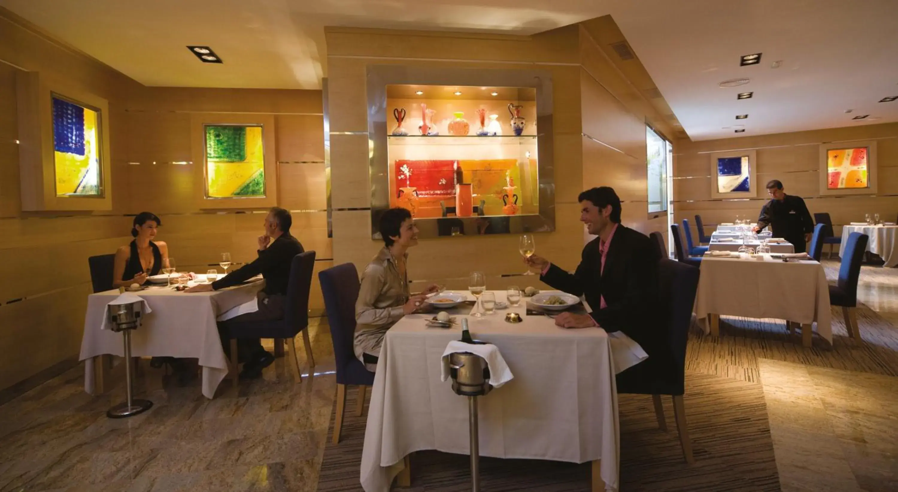 Restaurant/places to eat in Hotel Riu Palace Tres Islas Restaurant/places to eat in Hotel Riu Palace Tres Islas