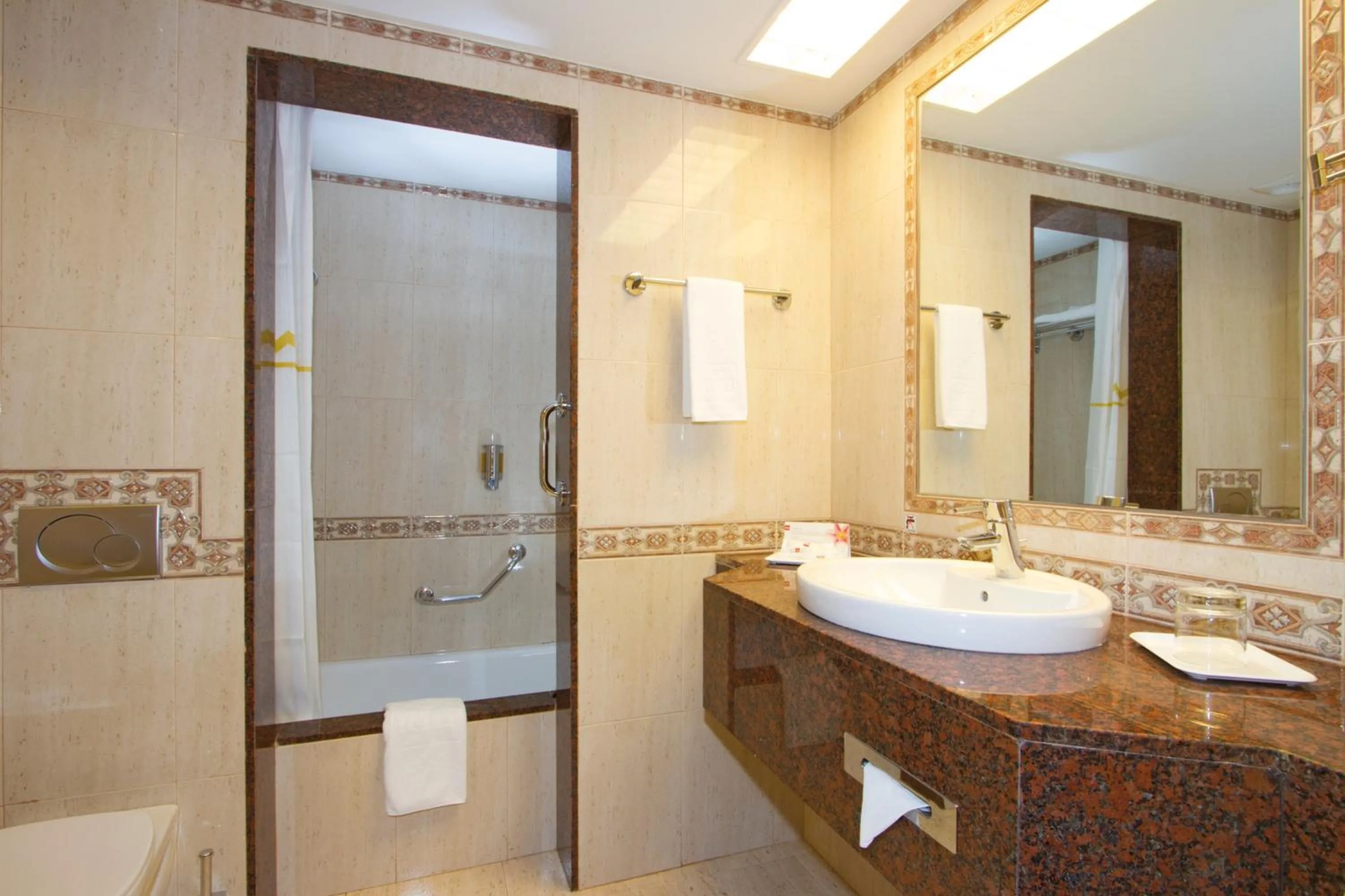 Bathroom in Hotel Riu Palace Tres Islas