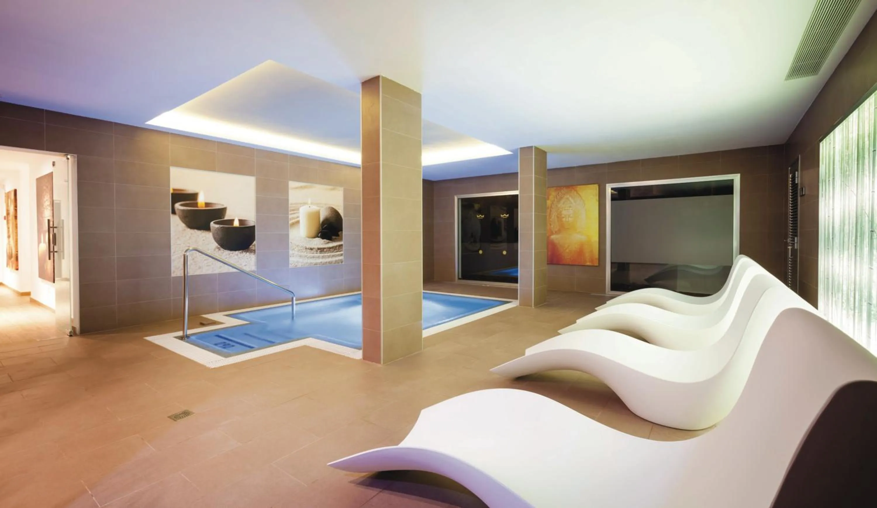 Hot Tub in Hotel Riu Arecas - Adults Only