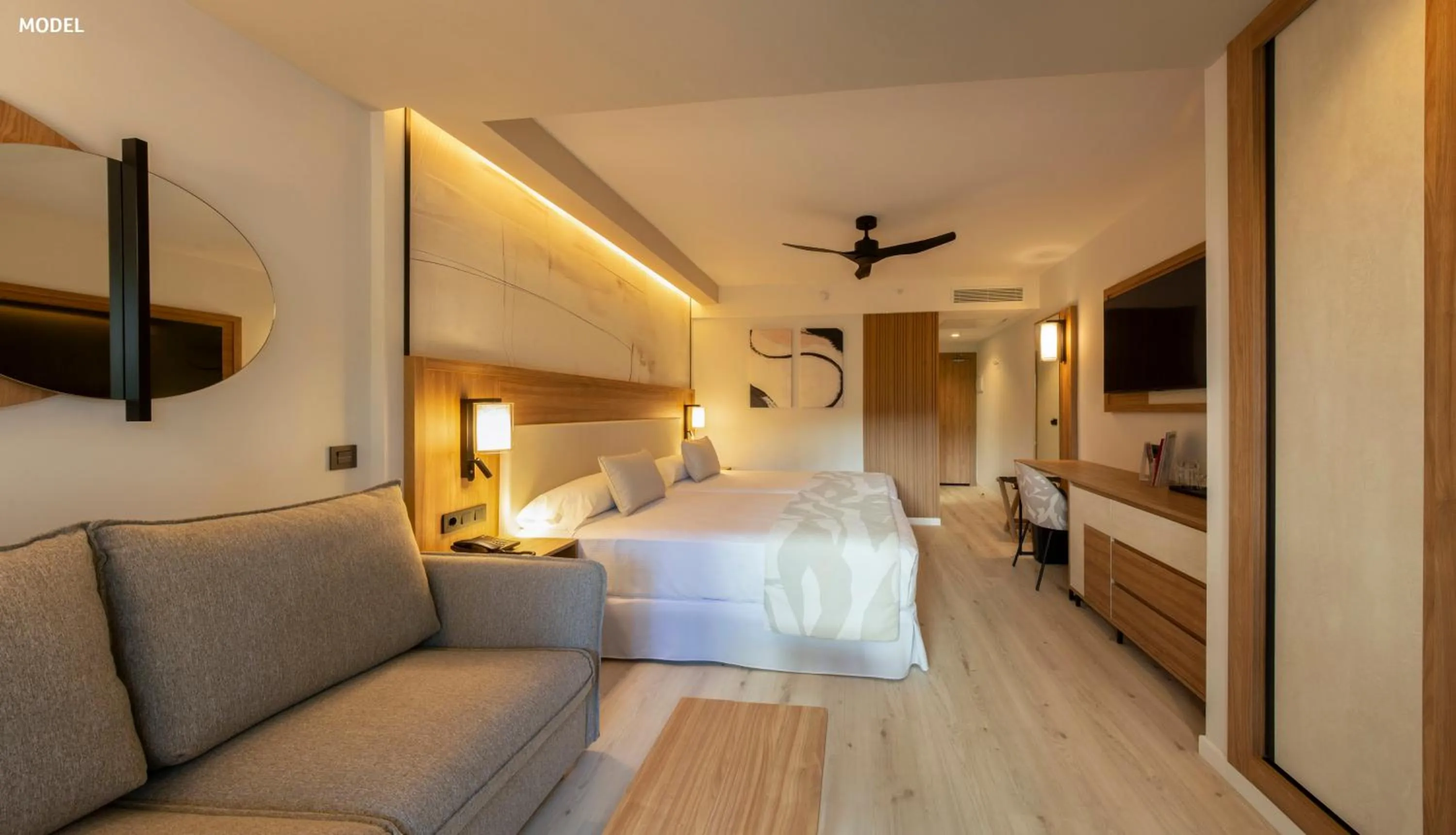 Bedroom in Hotel Riu Palace Nautilus - Adults Only