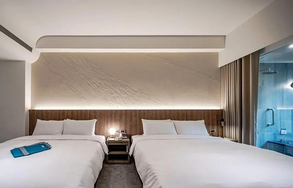 Bedroom, Bed in Crownshine Resort