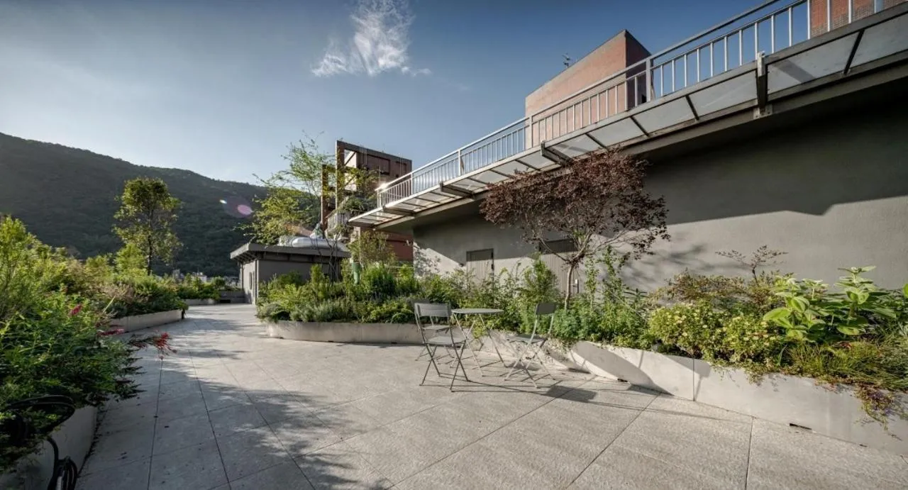 Garden view in Crownshine Resort