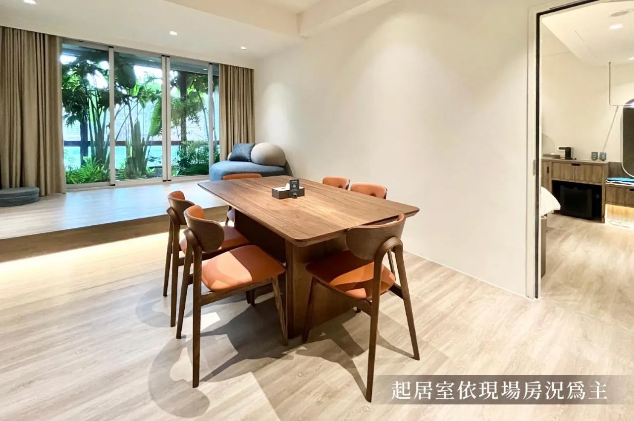 Living room in Crownshine Resort