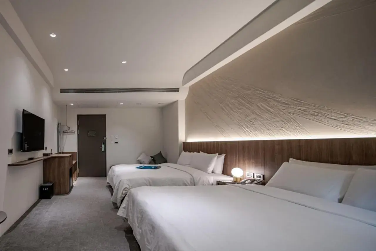 Photo of the whole room, Bed in Crownshine Resort Photo of the whole room, Bed in Crownshine Resort