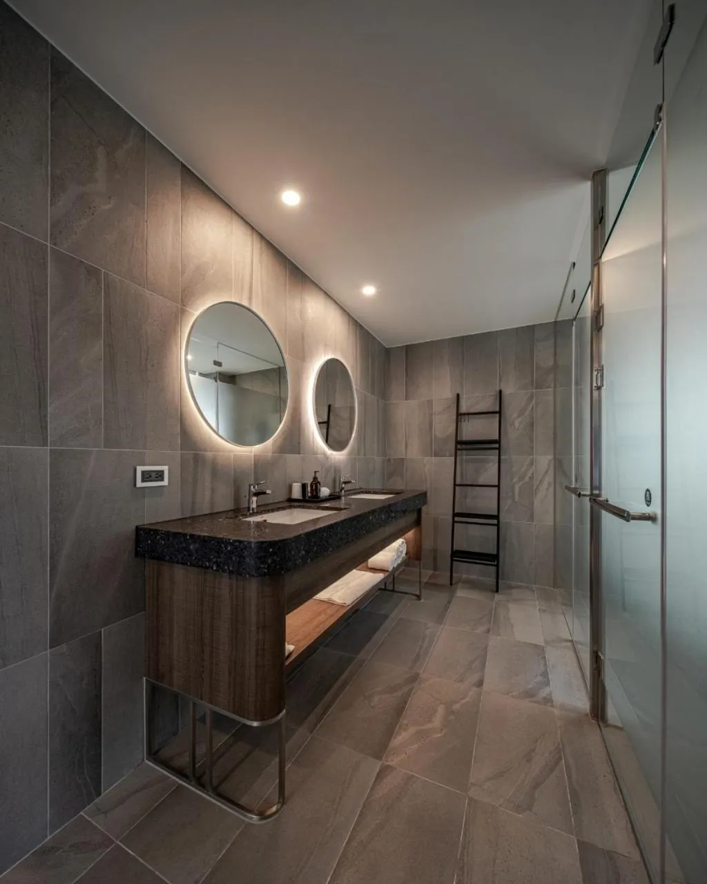 Bathroom in Crownshine Resort