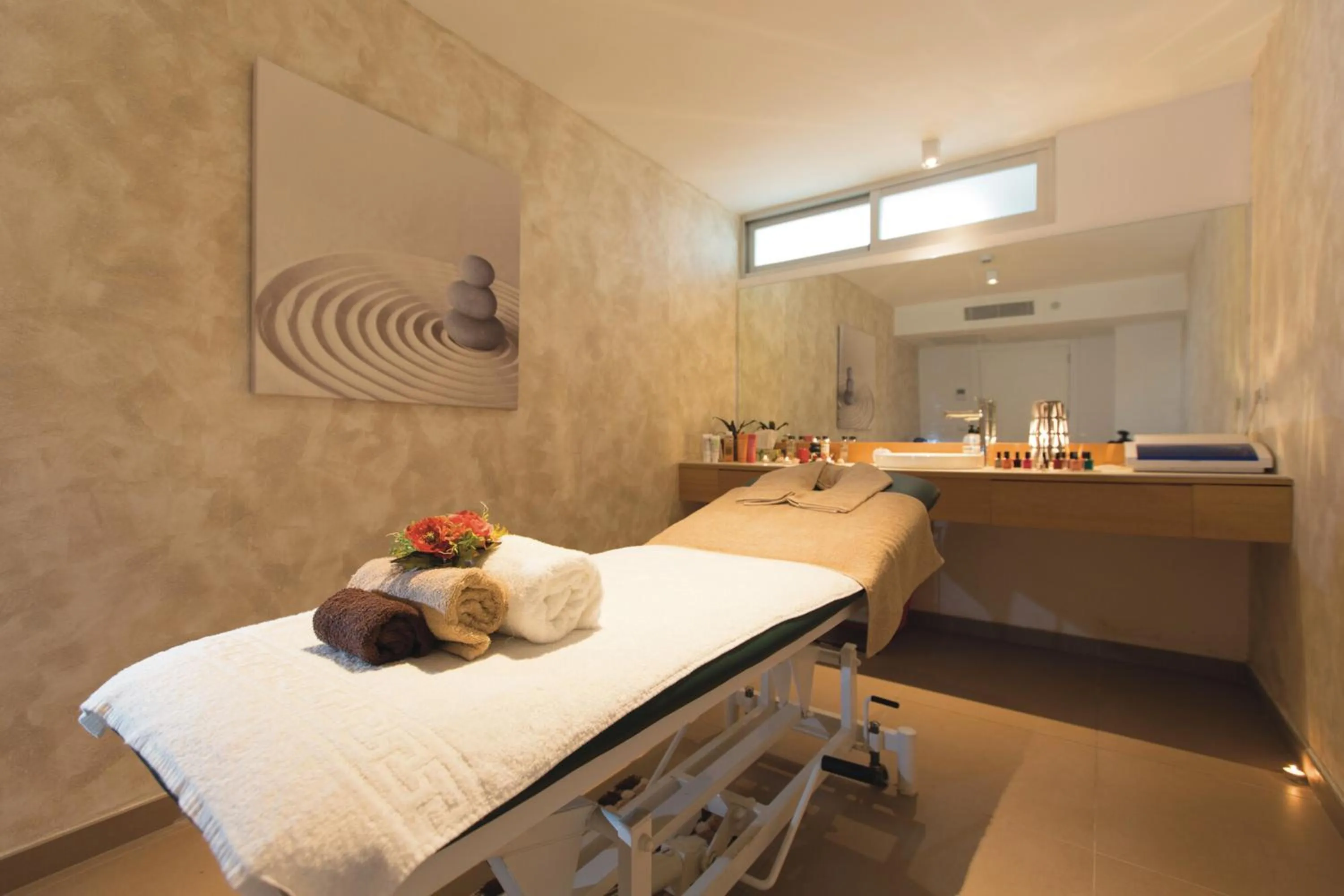 Massage in Hotel Riu San Francisco - Adults Only