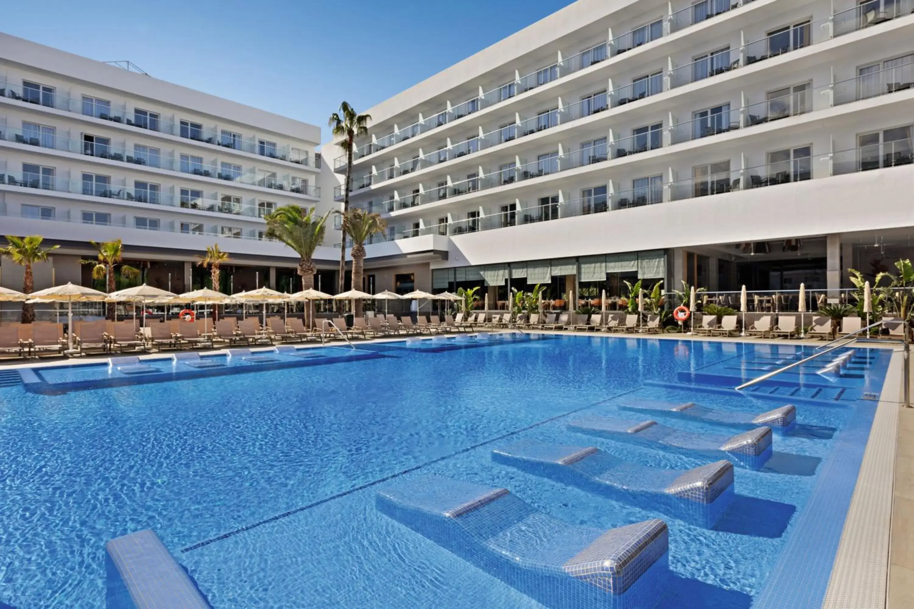 Property building in Hotel Riu Playa Park - 0'0 All Inclusive Property building in Hotel Riu Playa Park - 0'0 All Inclusive
