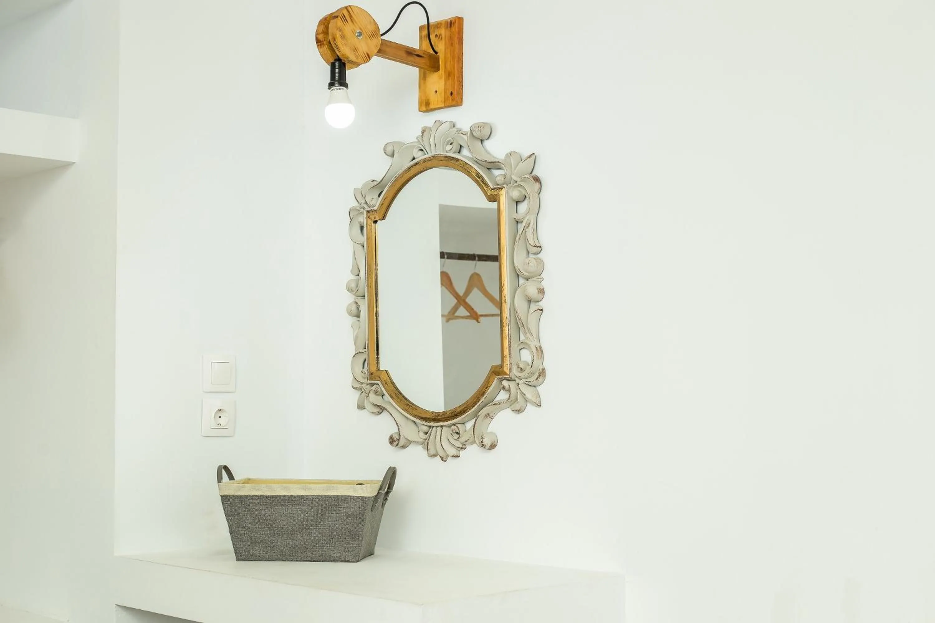 Bathroom in Lisabeth Apartments