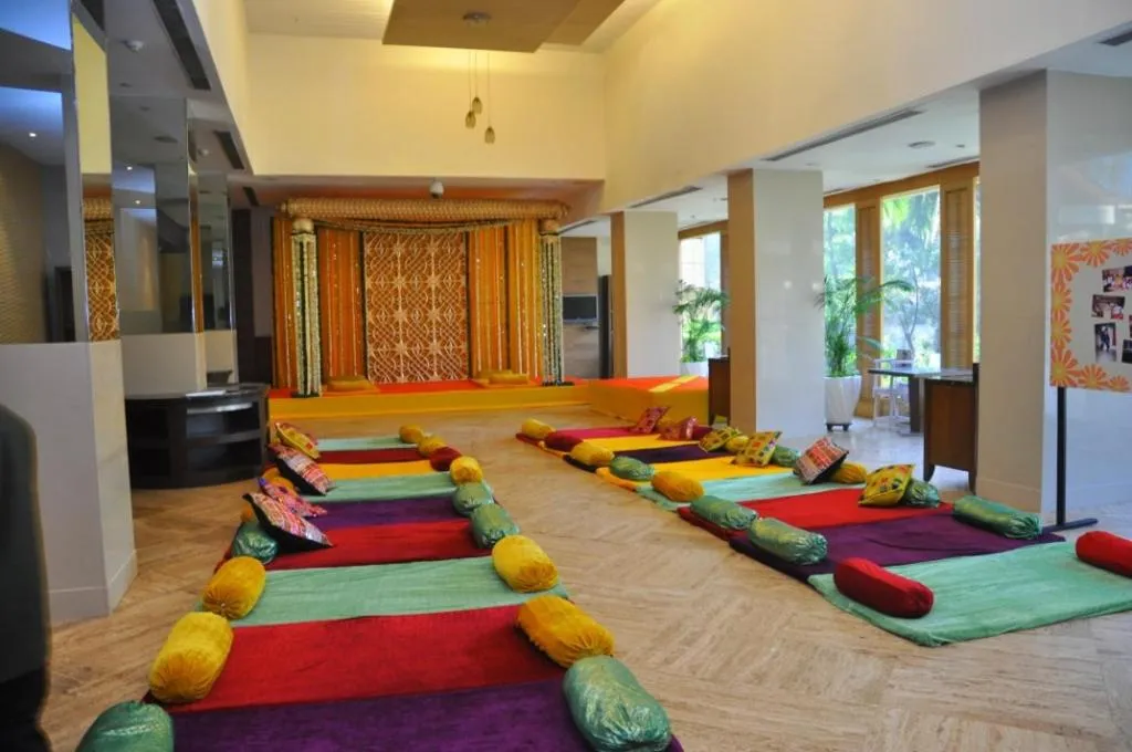 Banquet/Function facilities, Bed in The Retreat Hotel & Convention Centre