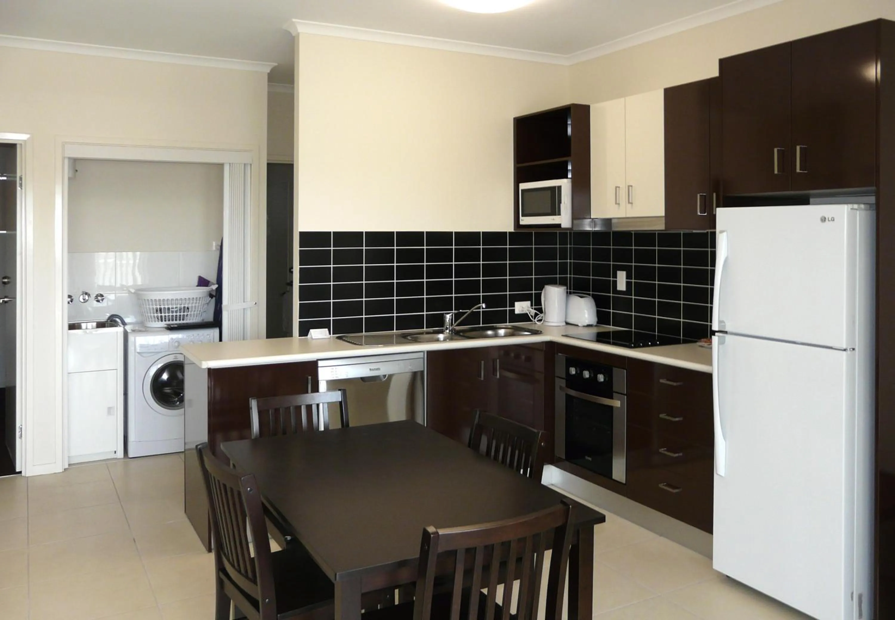 Kitchen or kitchenette in Monterey Apartments Moranbah
