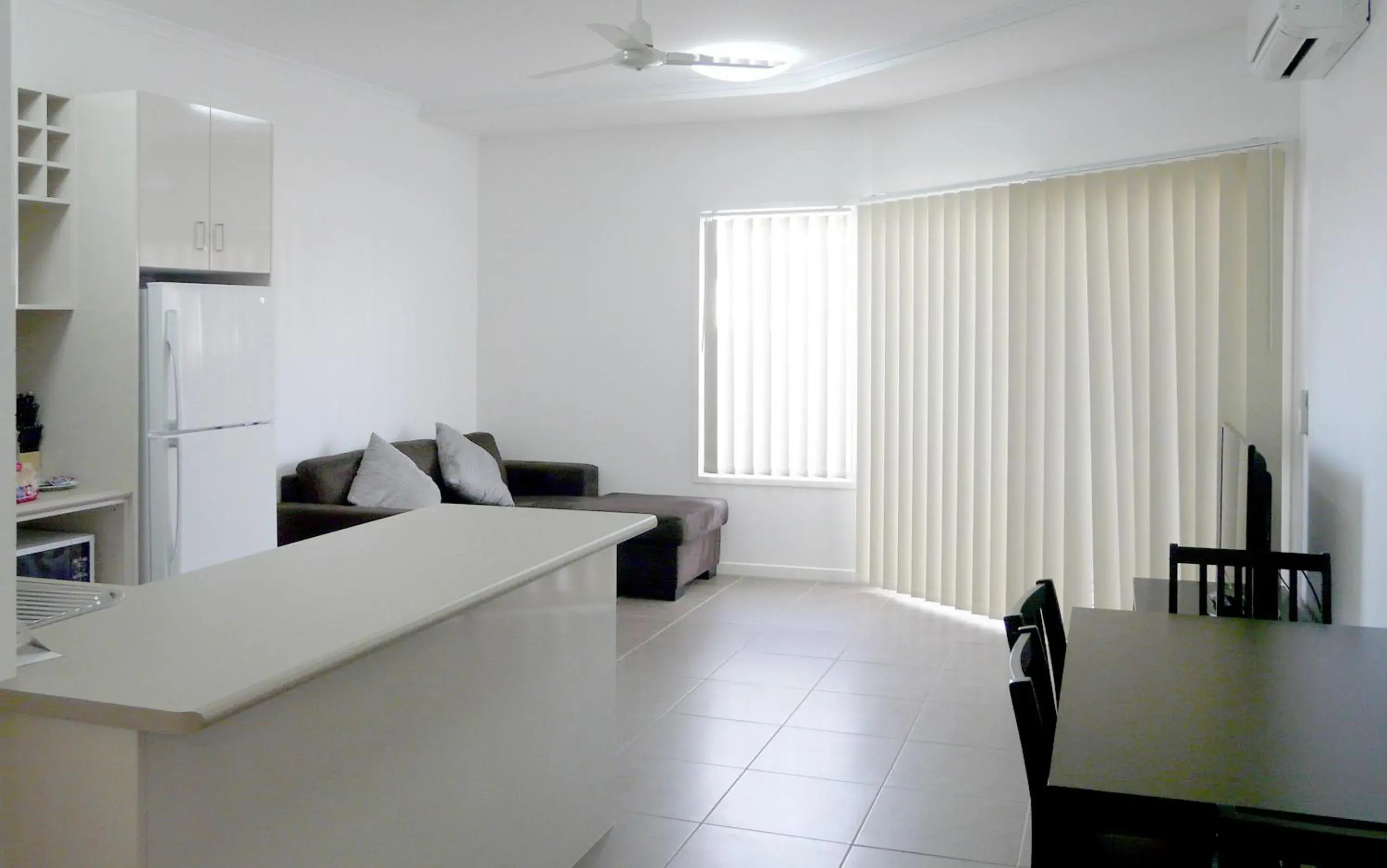 Living room in Monterey Apartments Moranbah Living room in Monterey Apartments Moranbah